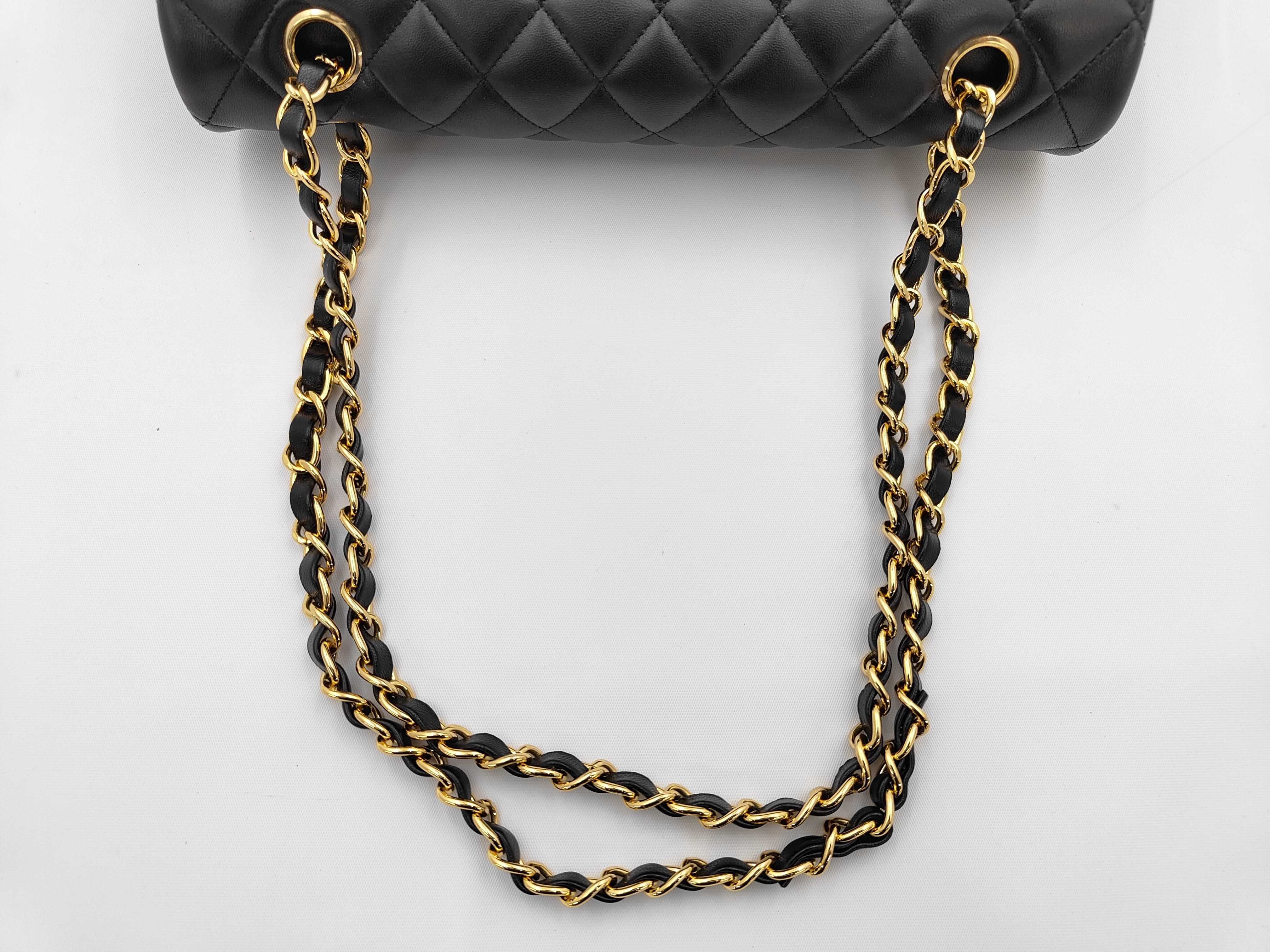 Matelassé 25 Double Flap Lambskin Black Chain Shoulder Bag — view 3