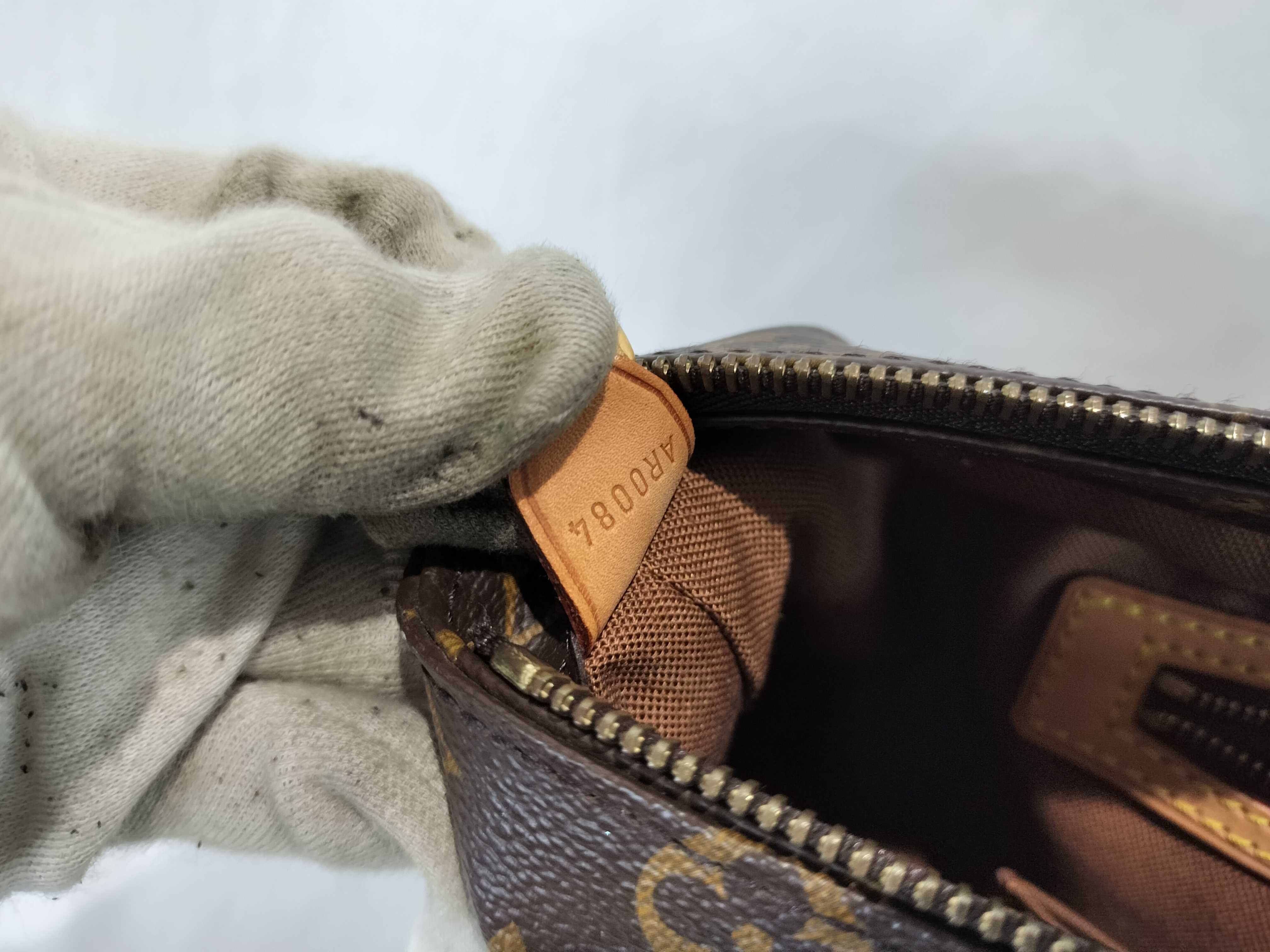 Monogram M51151 Cabas Mezzo Tote Bag — view 13