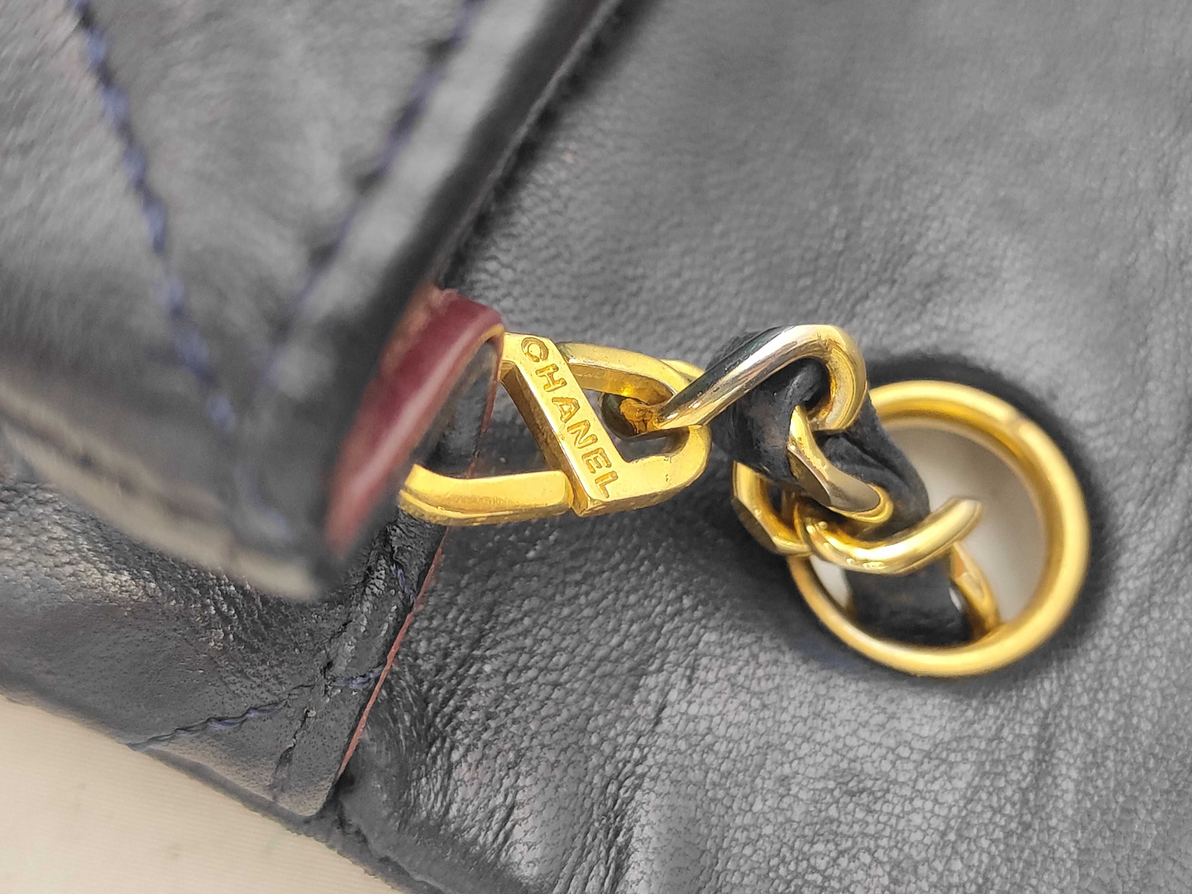 Matelassé Full Flap Chain Shoulder Bag with Gold Hardware, Series 1 [Card and Seal Included] — view 5