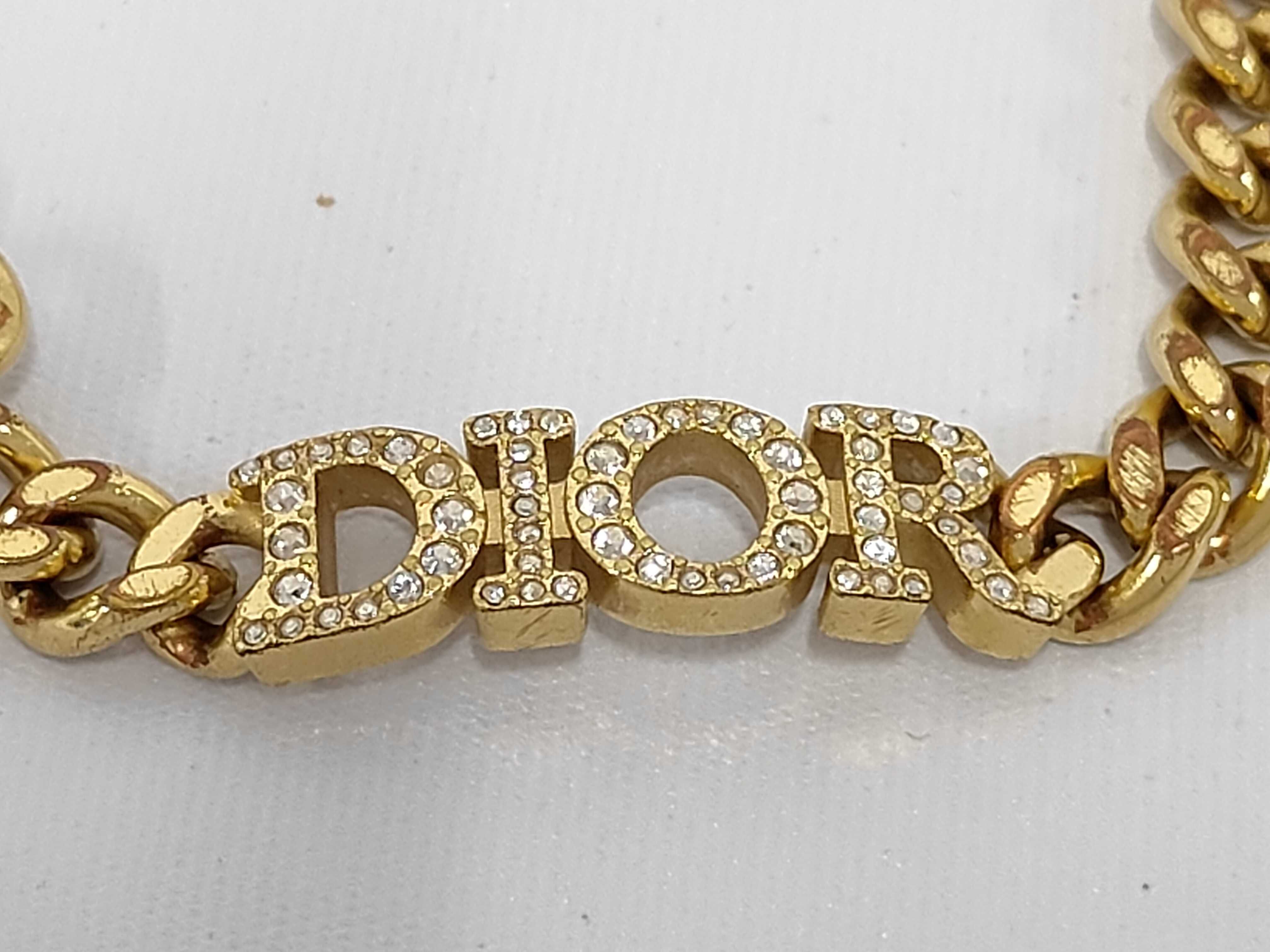 logo rhinestone gold bracelet (bracelet/bangle) — view 2