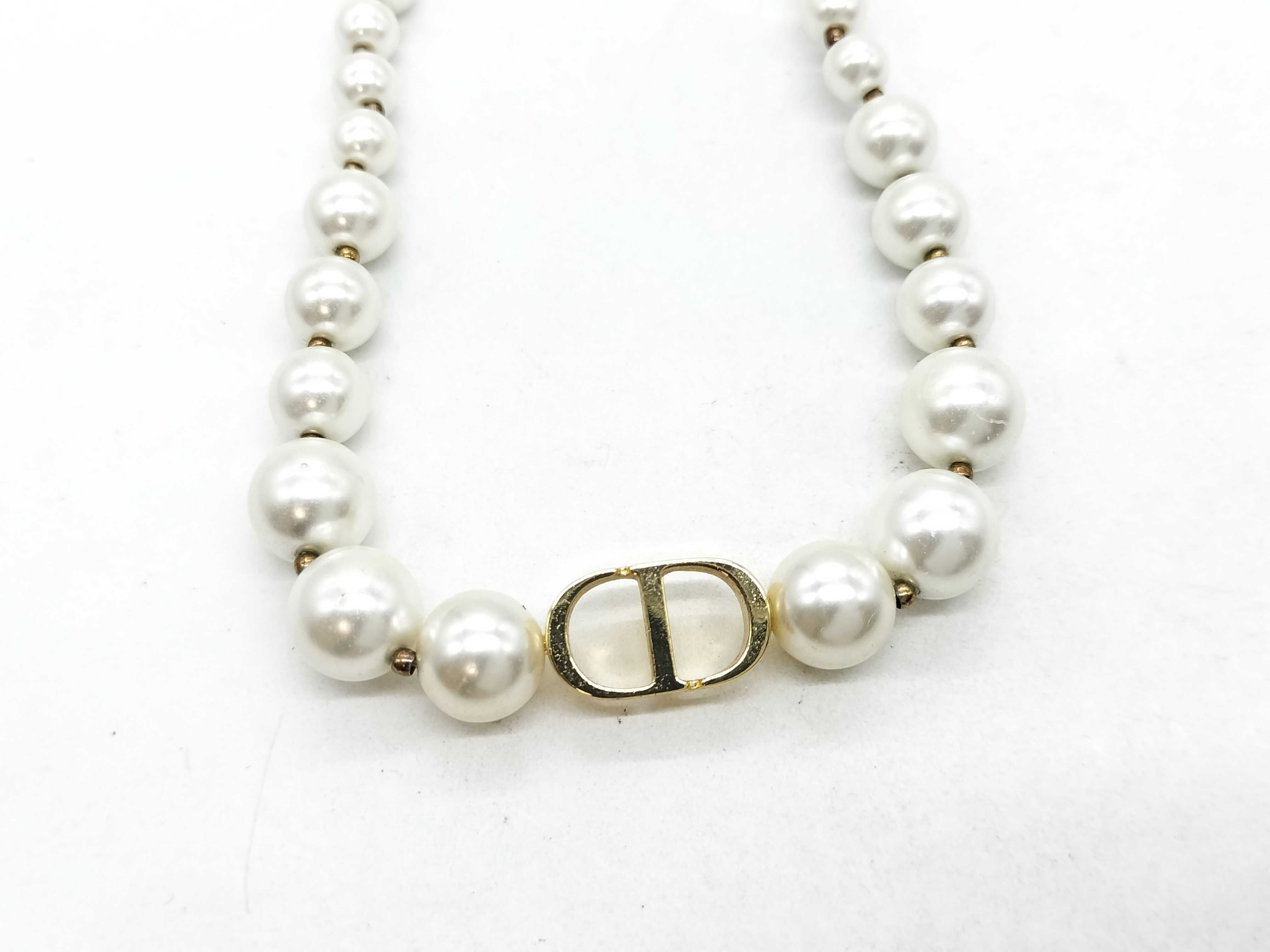 30 Montaigne Faux Pearl Necklace CD Logo GP Gold Necklace — view 2