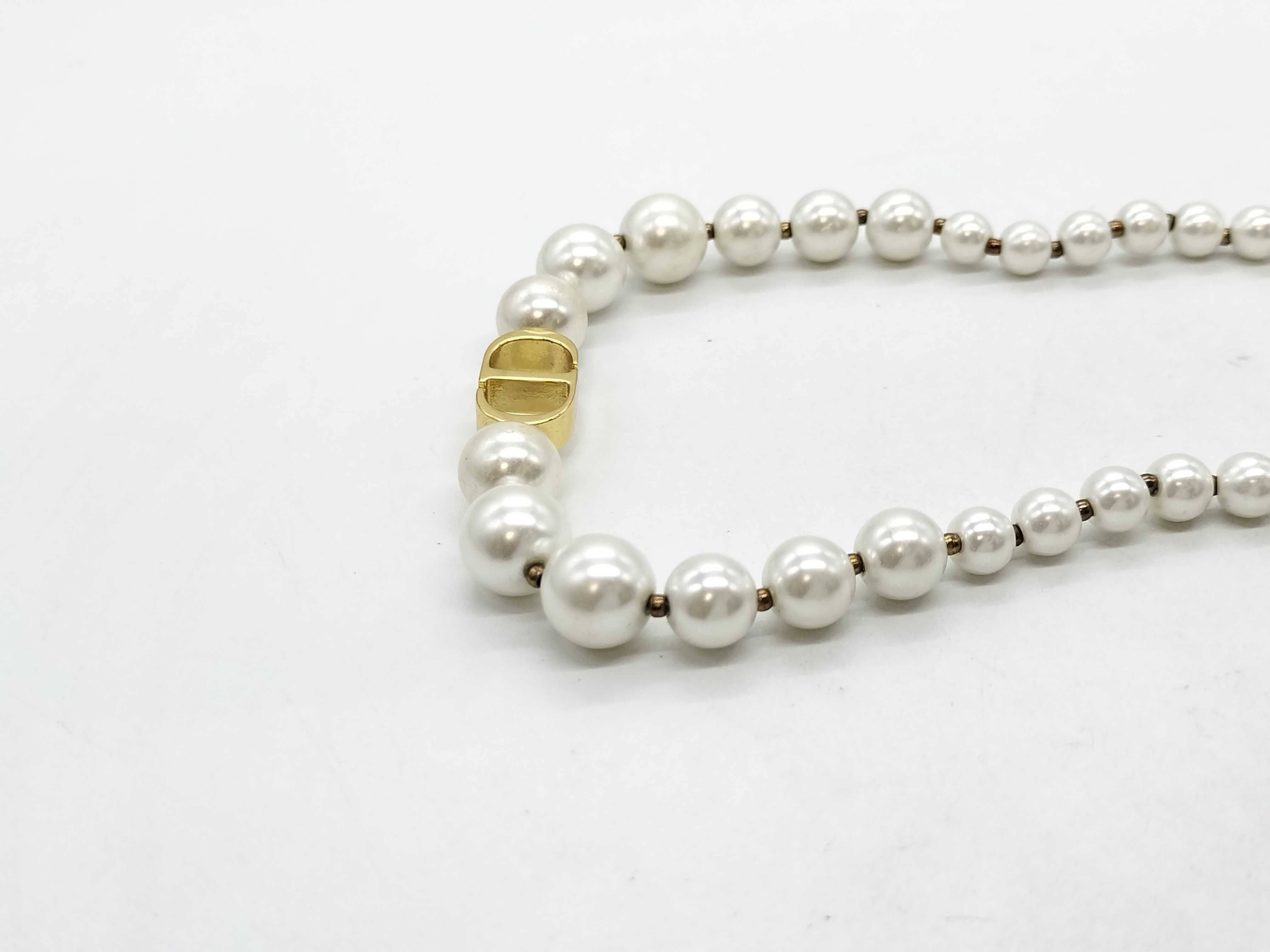 30 Montaigne Faux Pearl Necklace CD Logo GP Gold Necklace — view 3