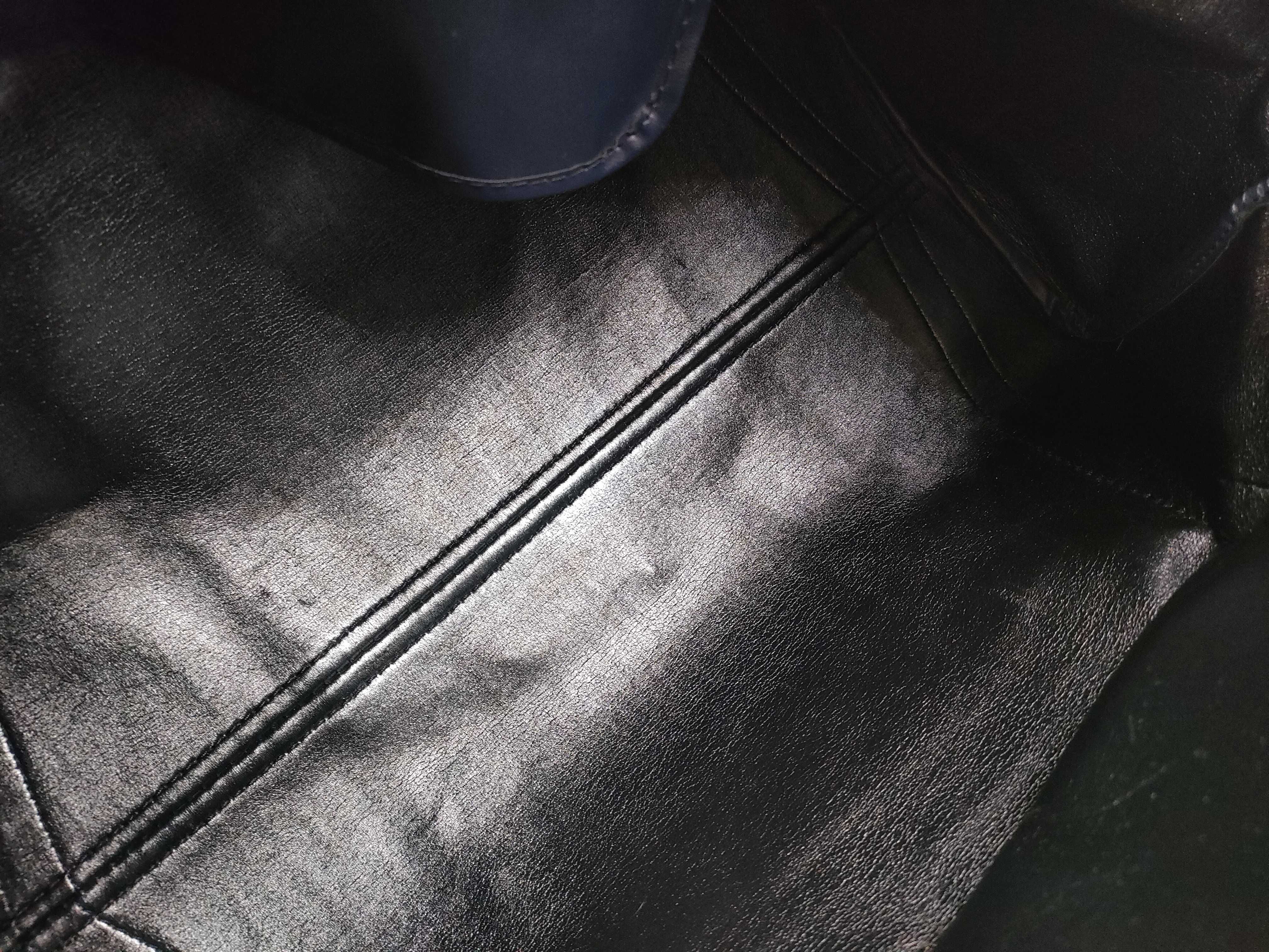 Trotter Boston Bag — view 10