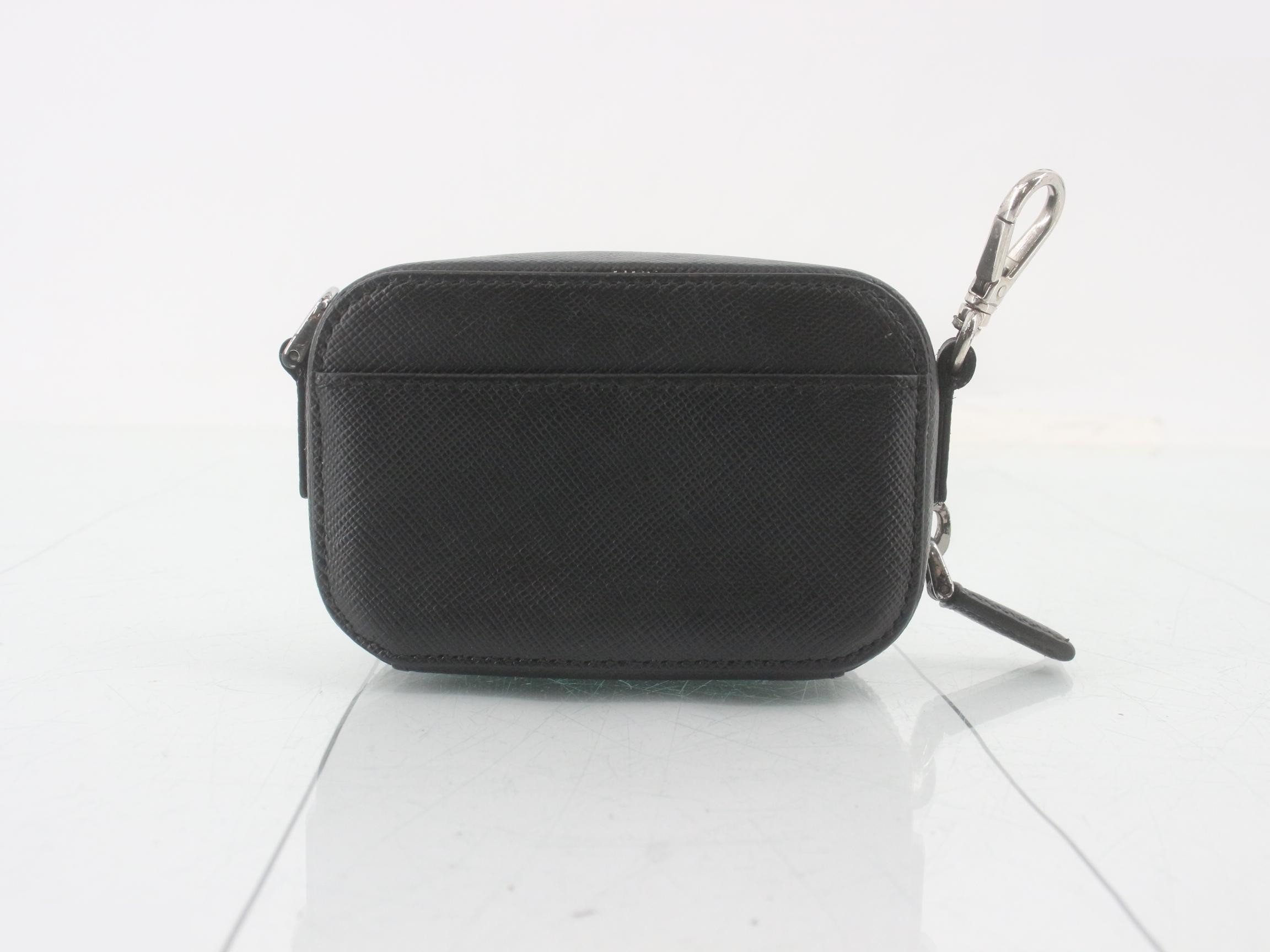 Saffiano Triangle Plate Pouch — view 2
