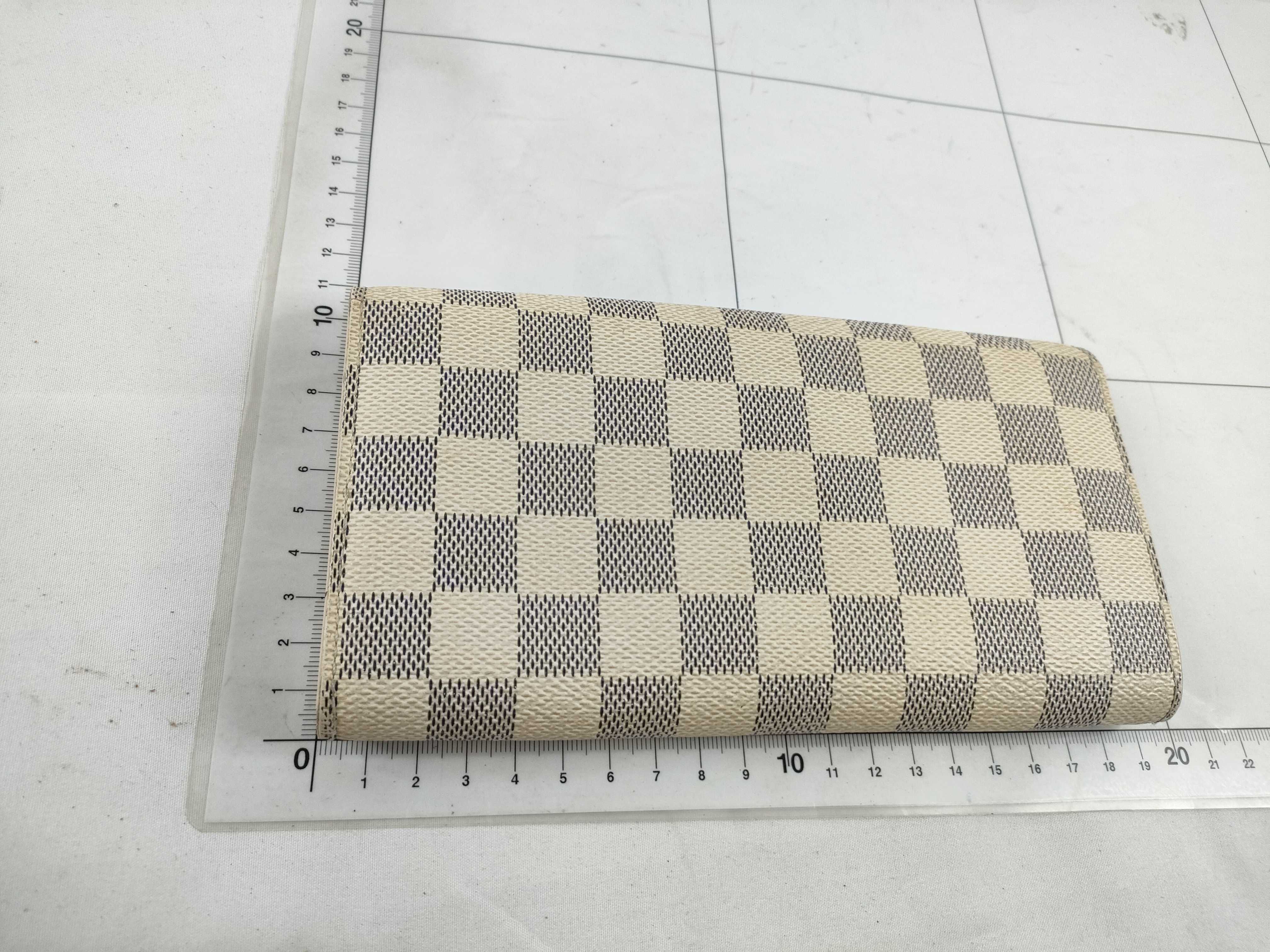 Damier Azur Louis Vuitton Portefeuille Sarah Wallet — view 2