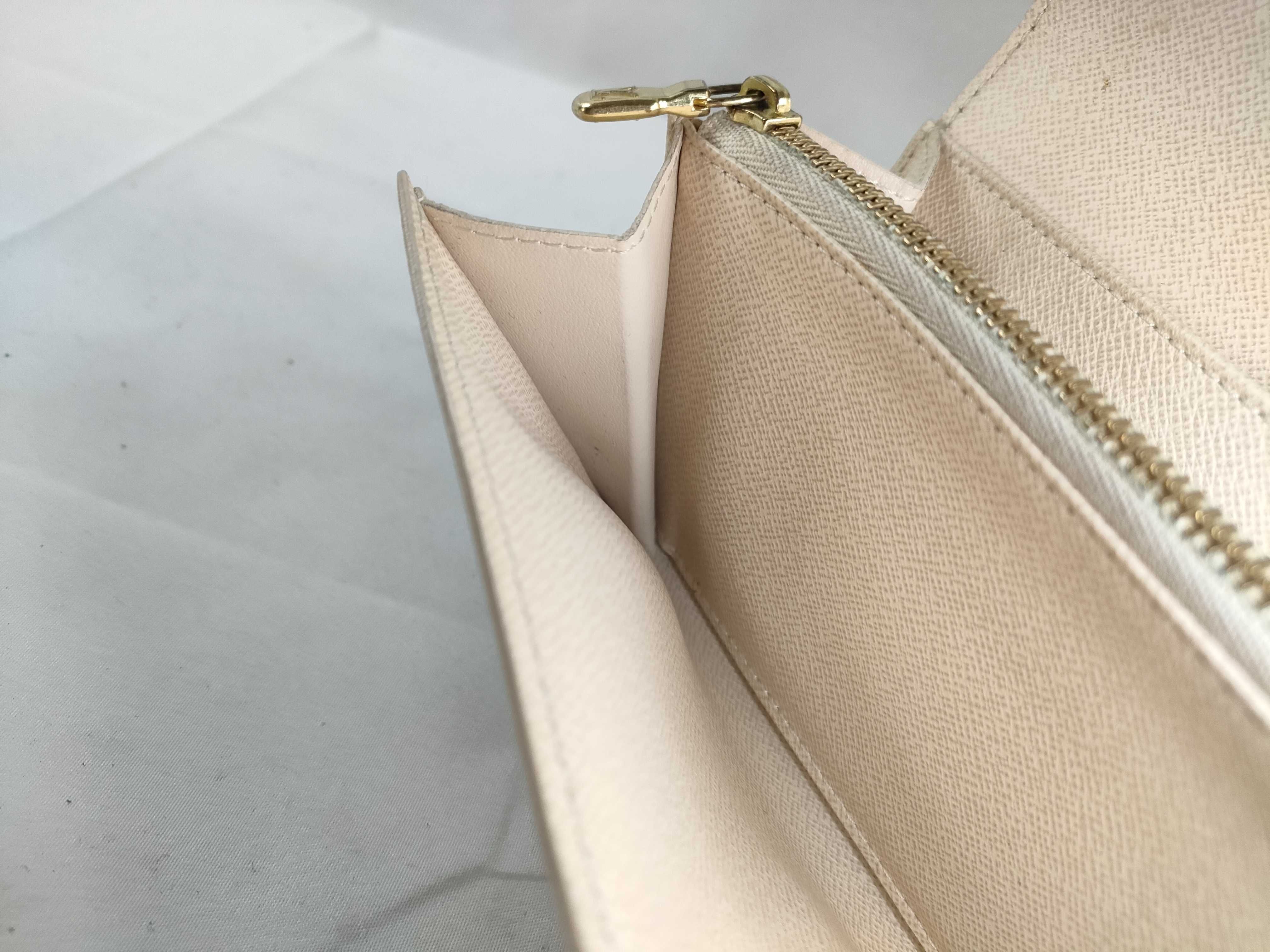 Damier Azur Louis Vuitton Portefeuille Sarah Wallet — view 12