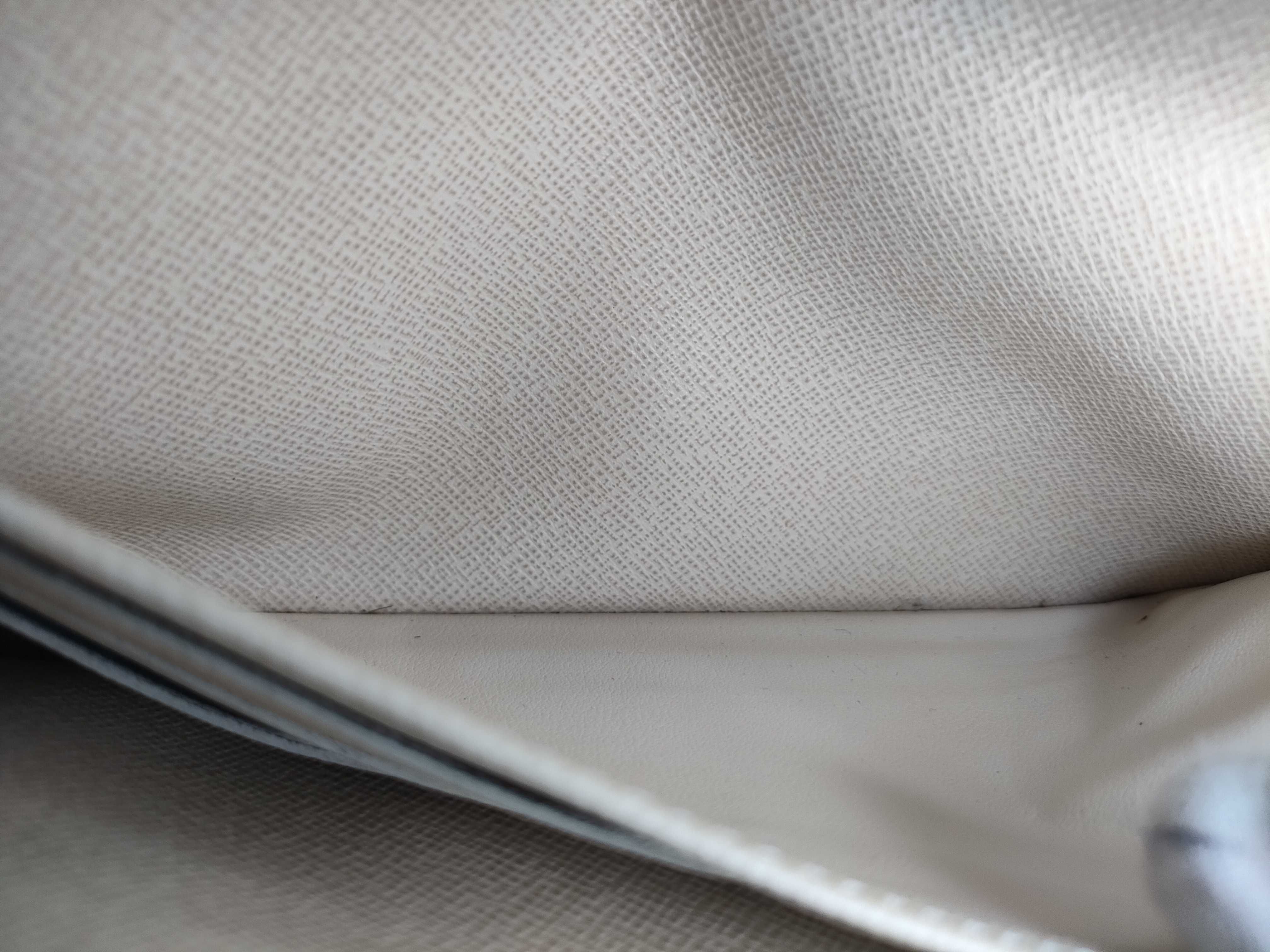 Damier Azur Louis Vuitton Portefeuille Sarah Wallet — view 13