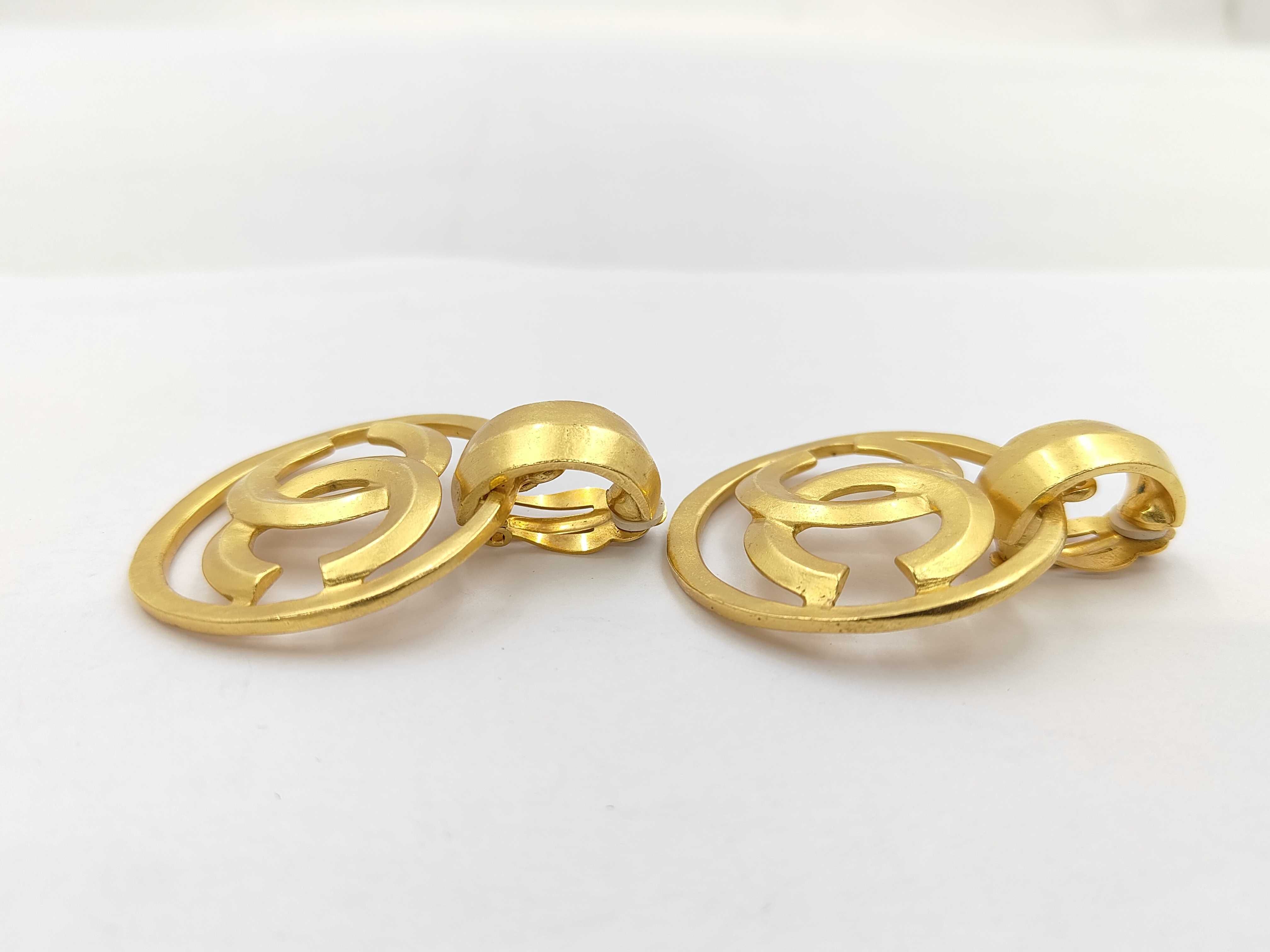 Coco Mark Circle Swing Earrings, GP Gold, 96 Stamped Earrings — view 3