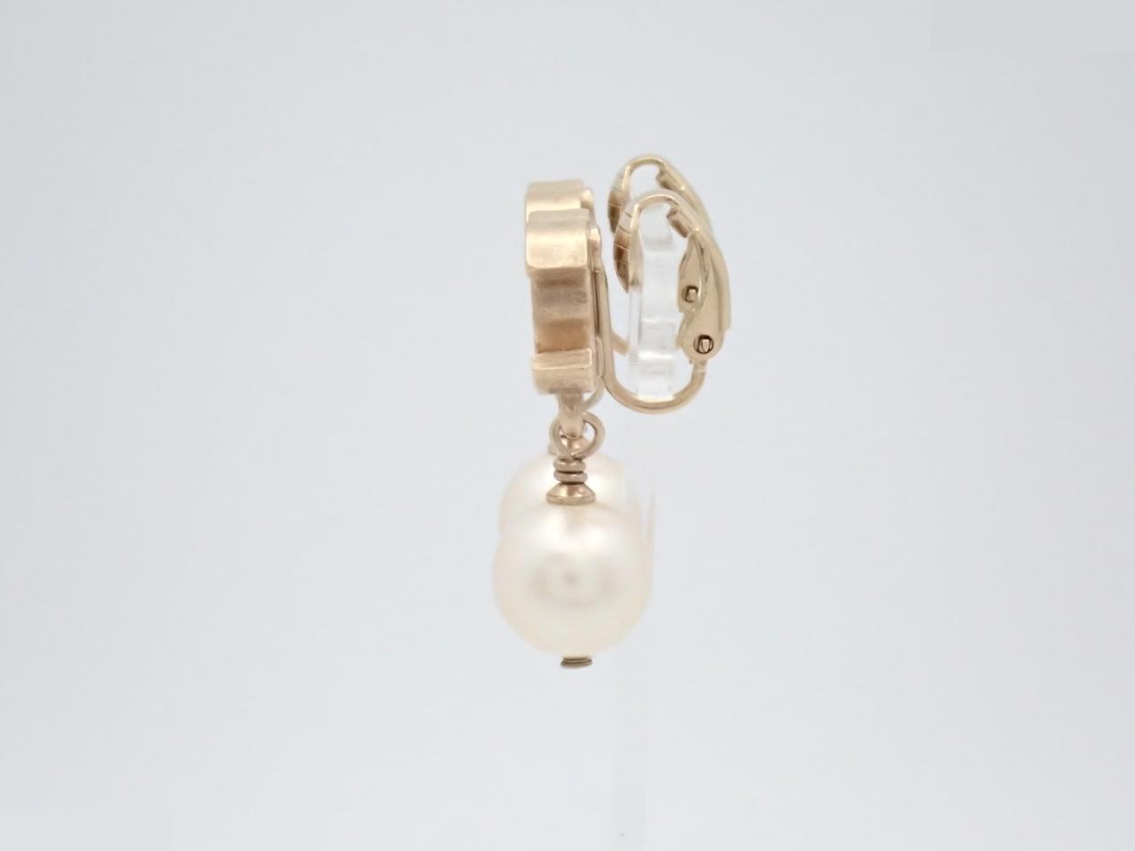 Earrings, Coco Mark design, gold, pearl — view 3