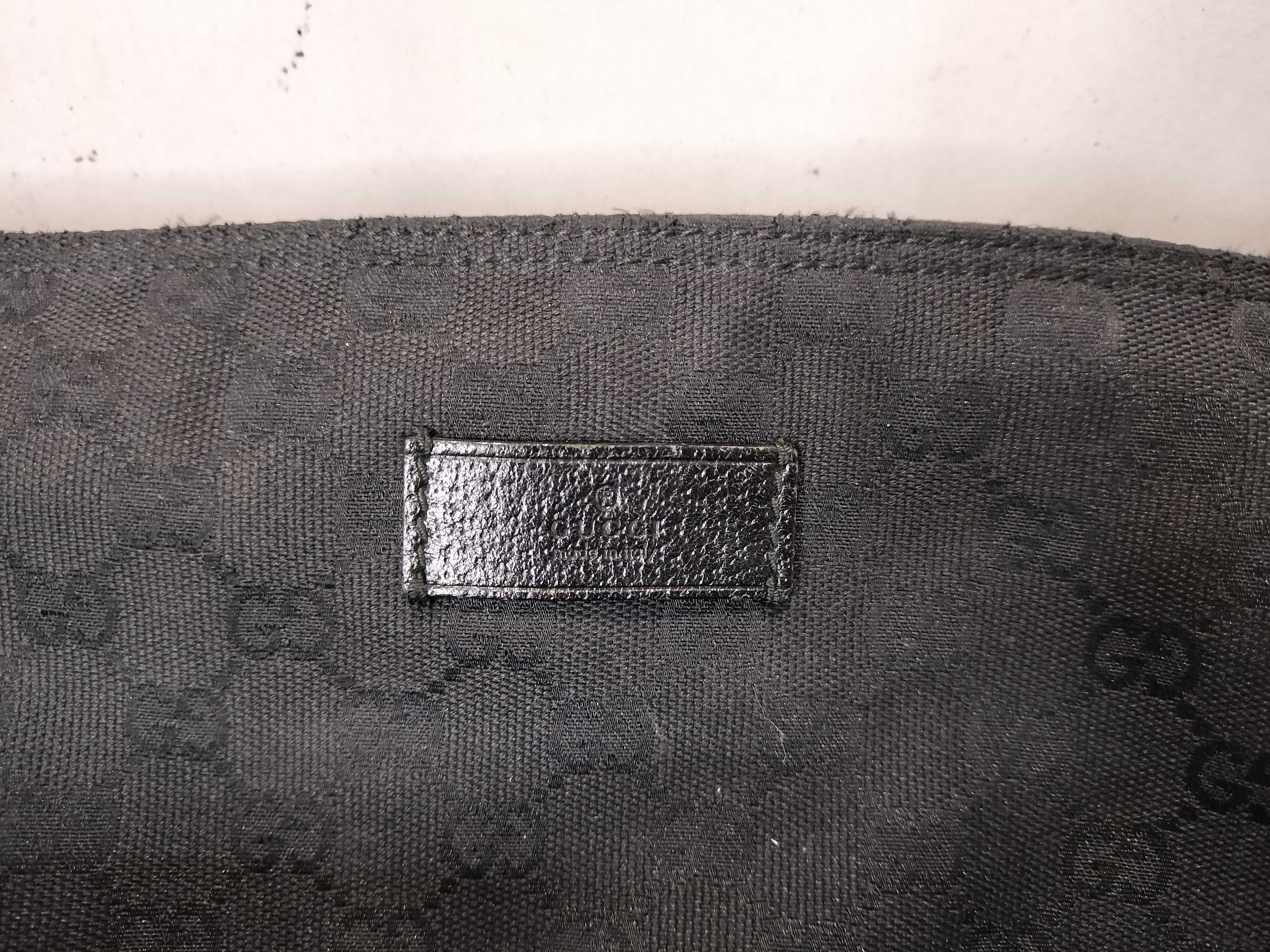 GG Canvas Shoulder Bag — view 2