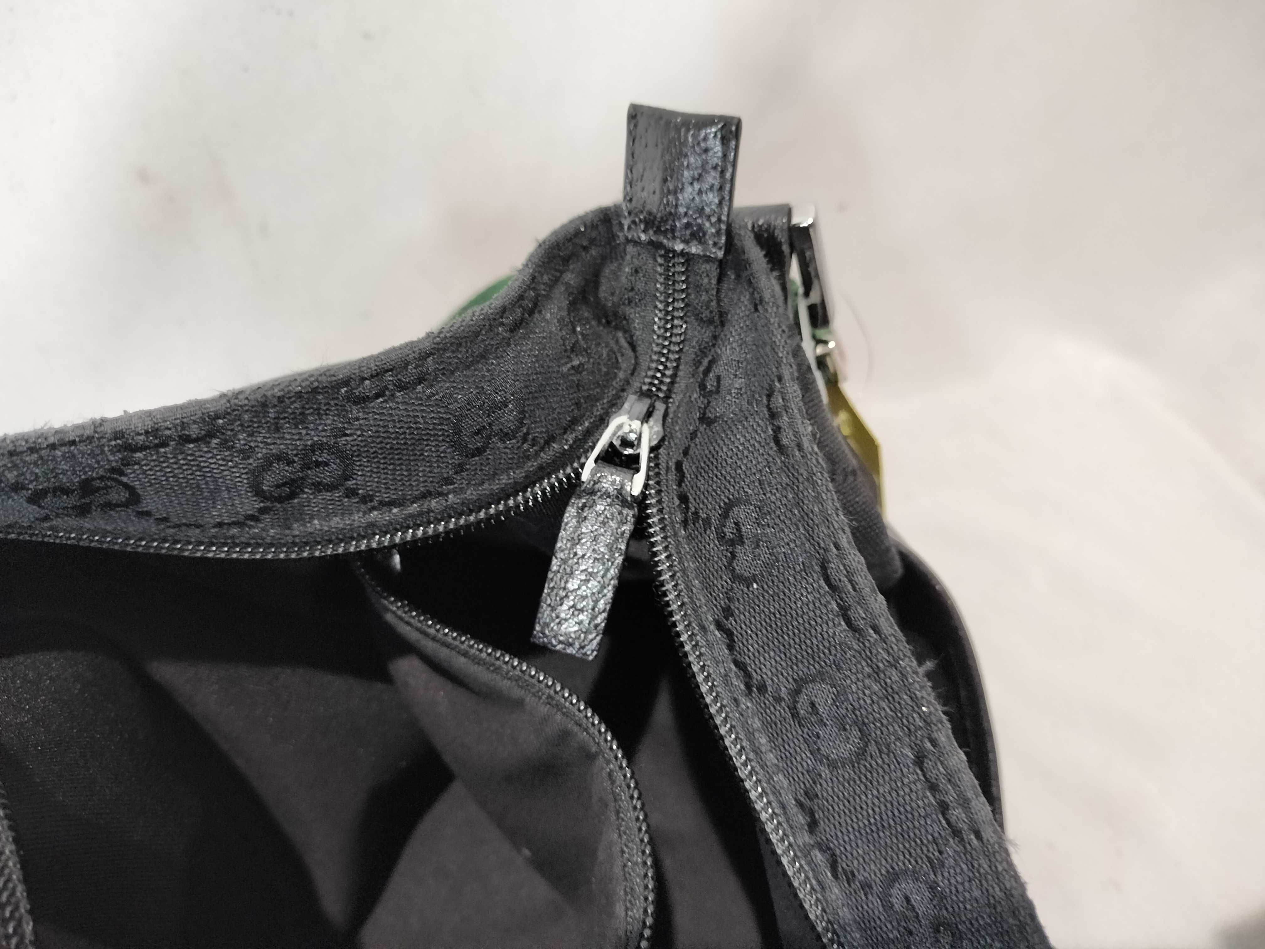 GG Canvas Shoulder Bag — view 13