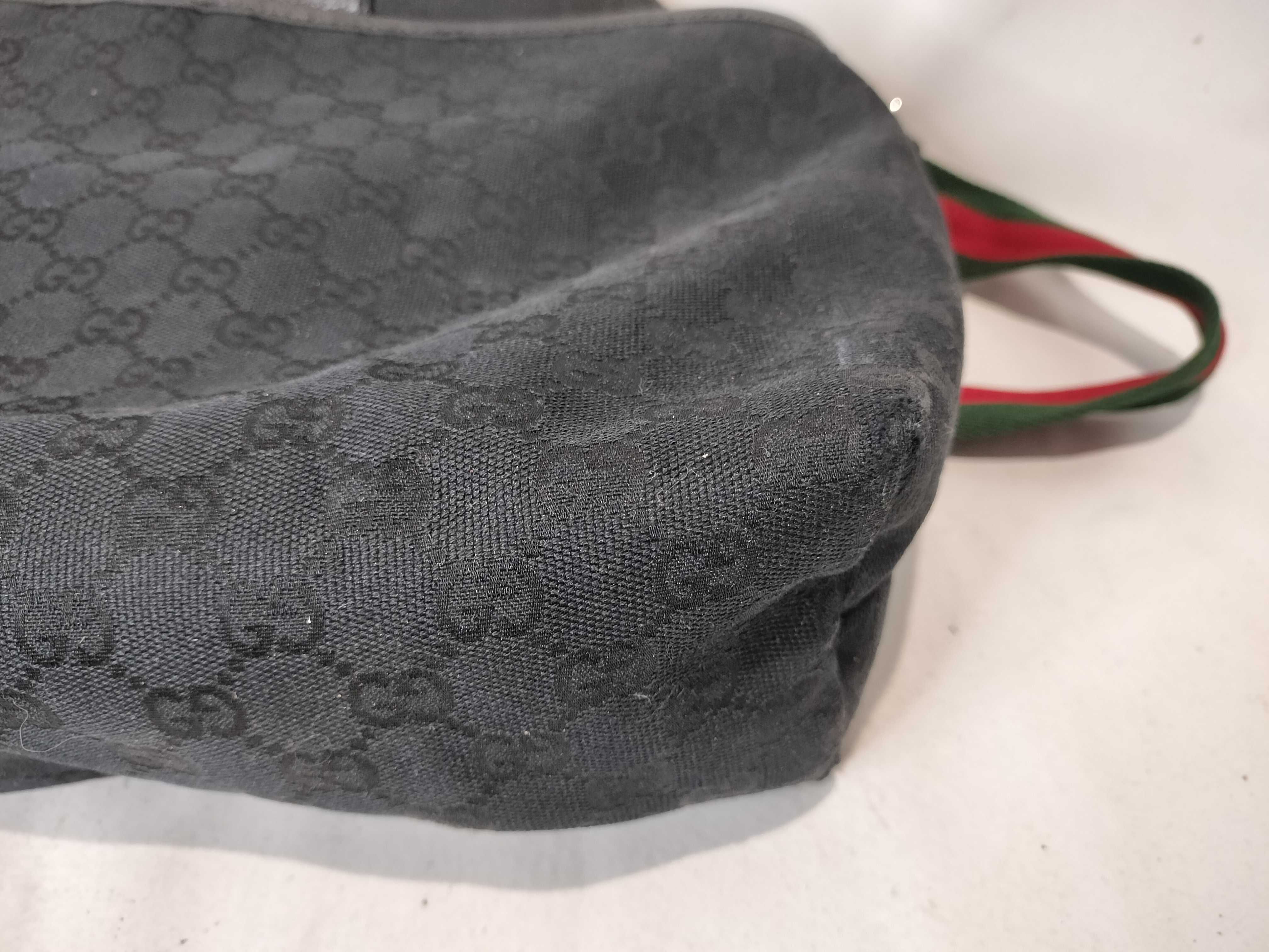 GG Canvas Shoulder Bag — view 7