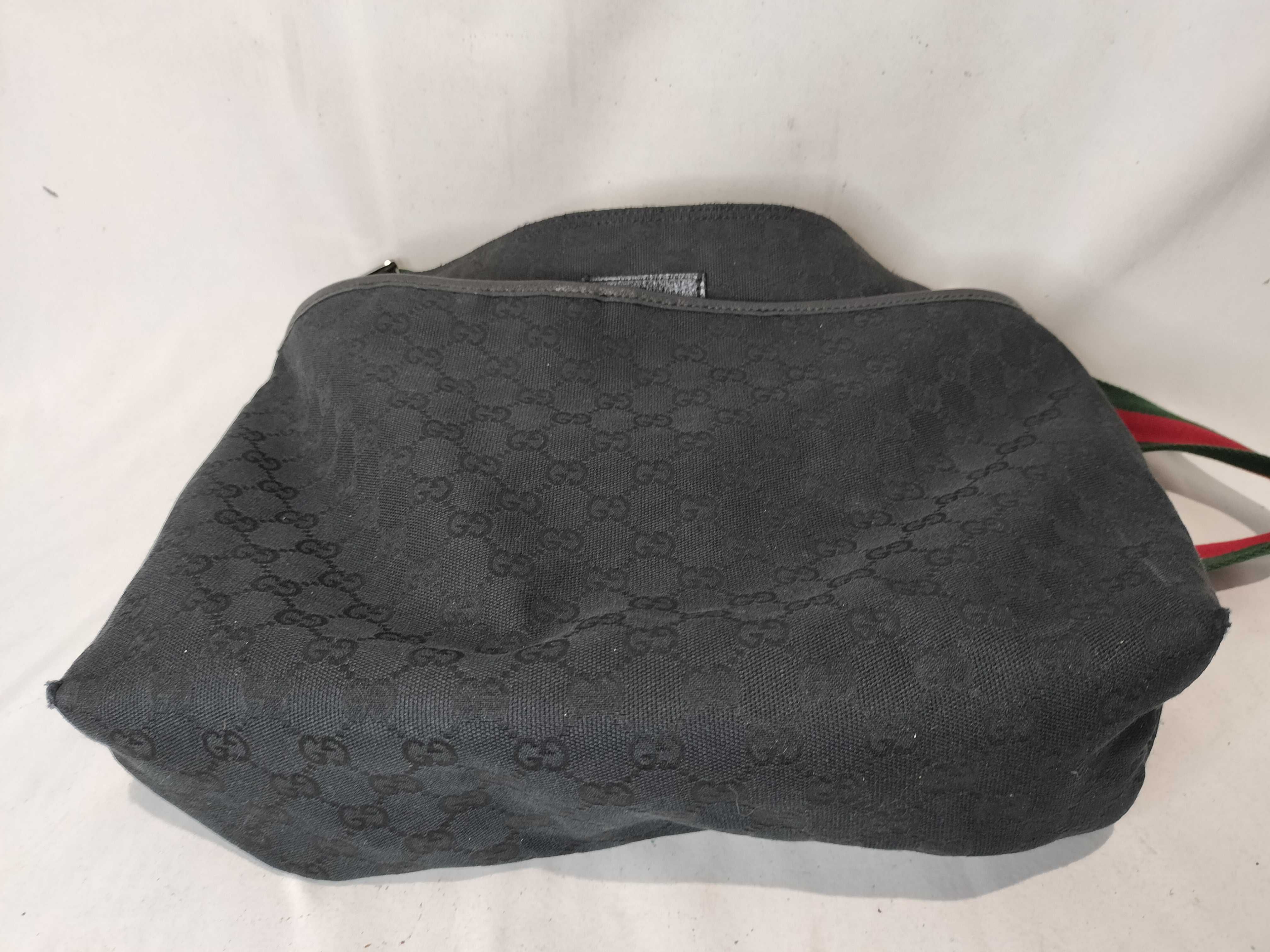 GG Canvas Shoulder Bag — view 8