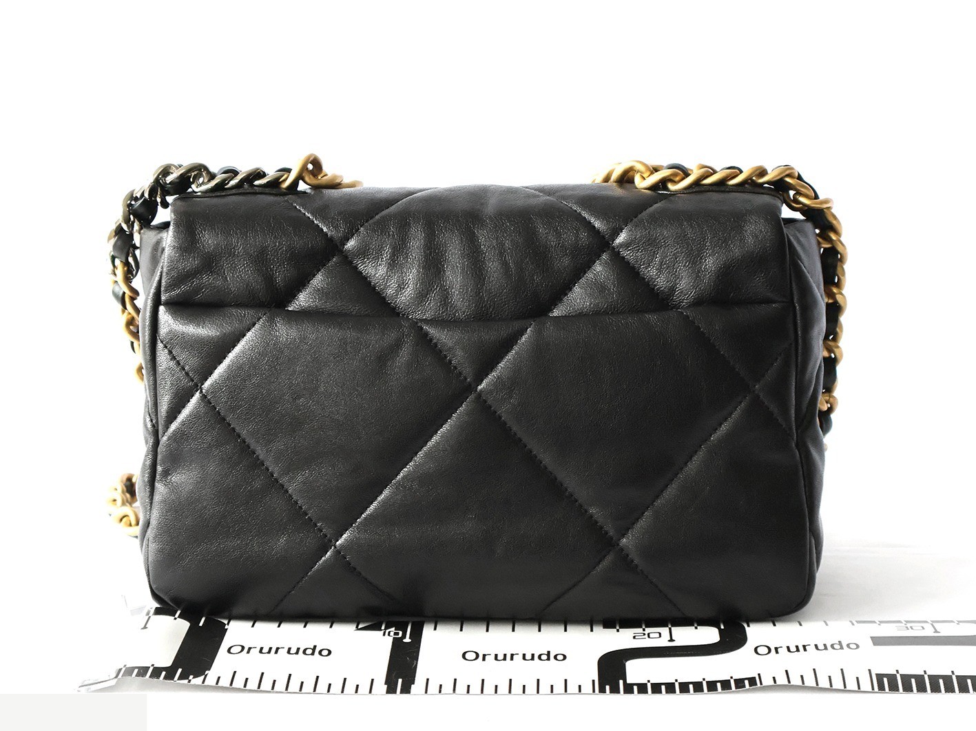 19 Lambskin Chain Shoulder Bag, Black — view 2