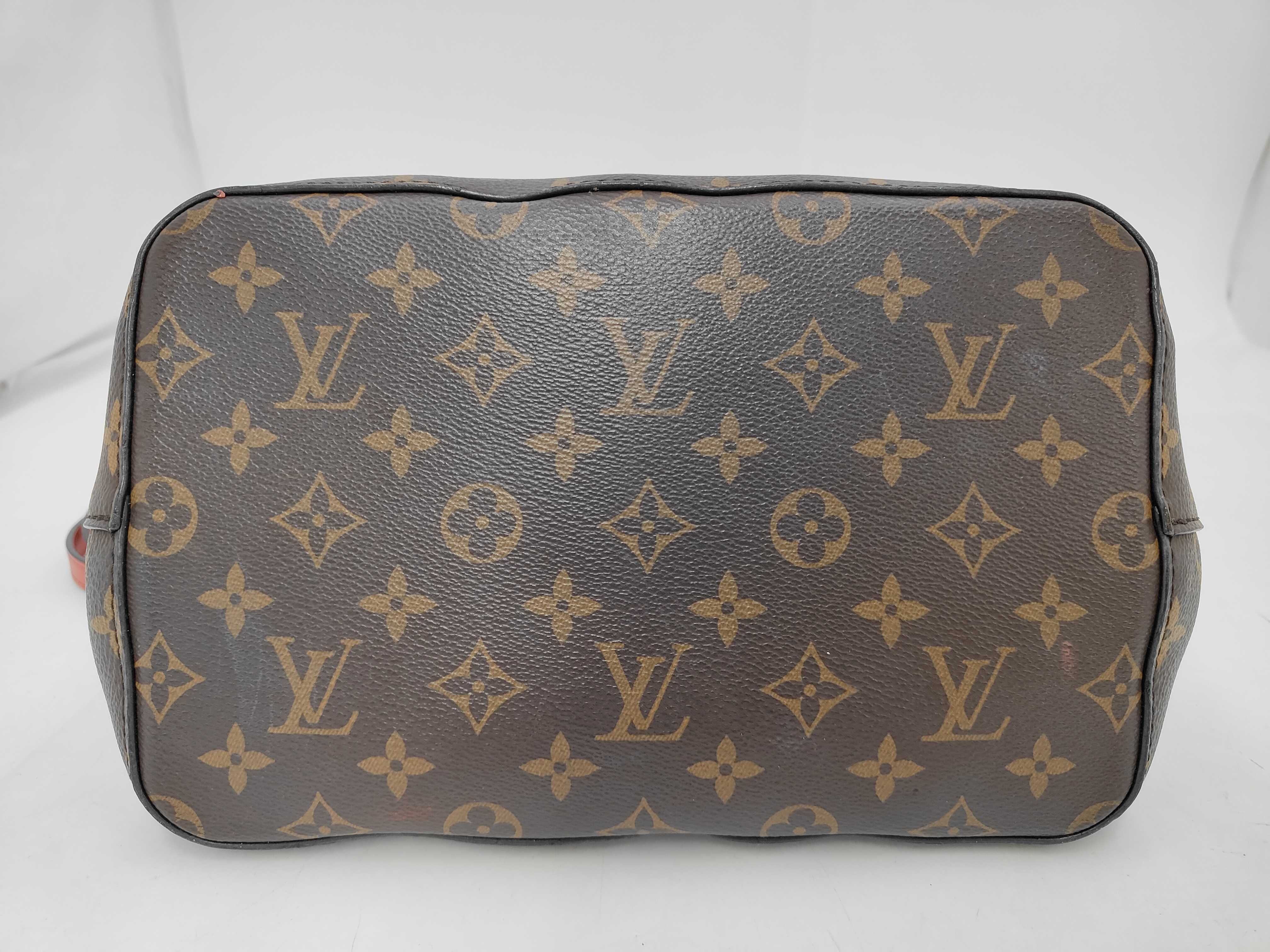 Monogram NeoNoe Monogram M43985 MI4128 Shoulder Bag — view 9