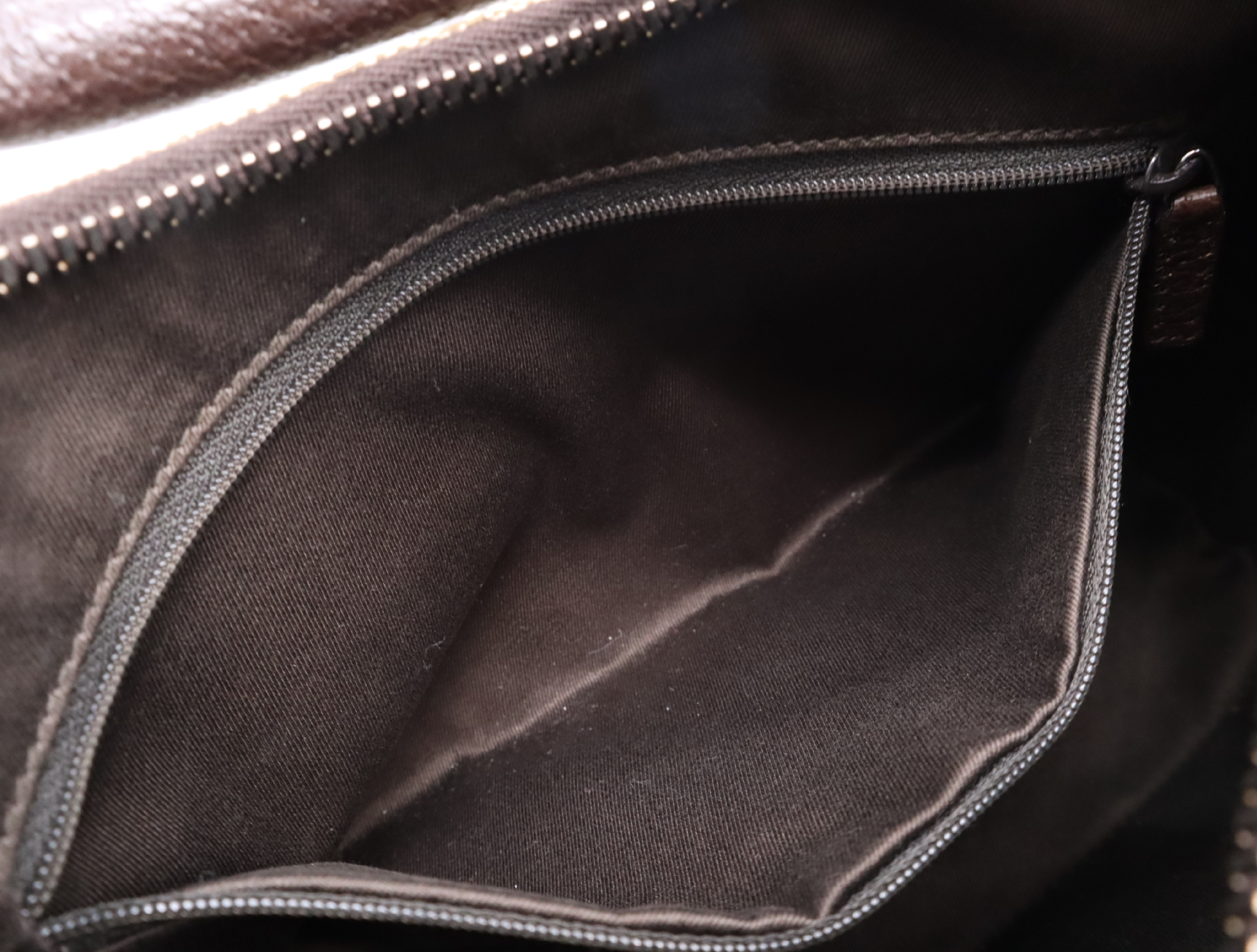 115002 GG Canvas One-Shoulder Bag, Beige/Brown, with Dust Bag. — view 12