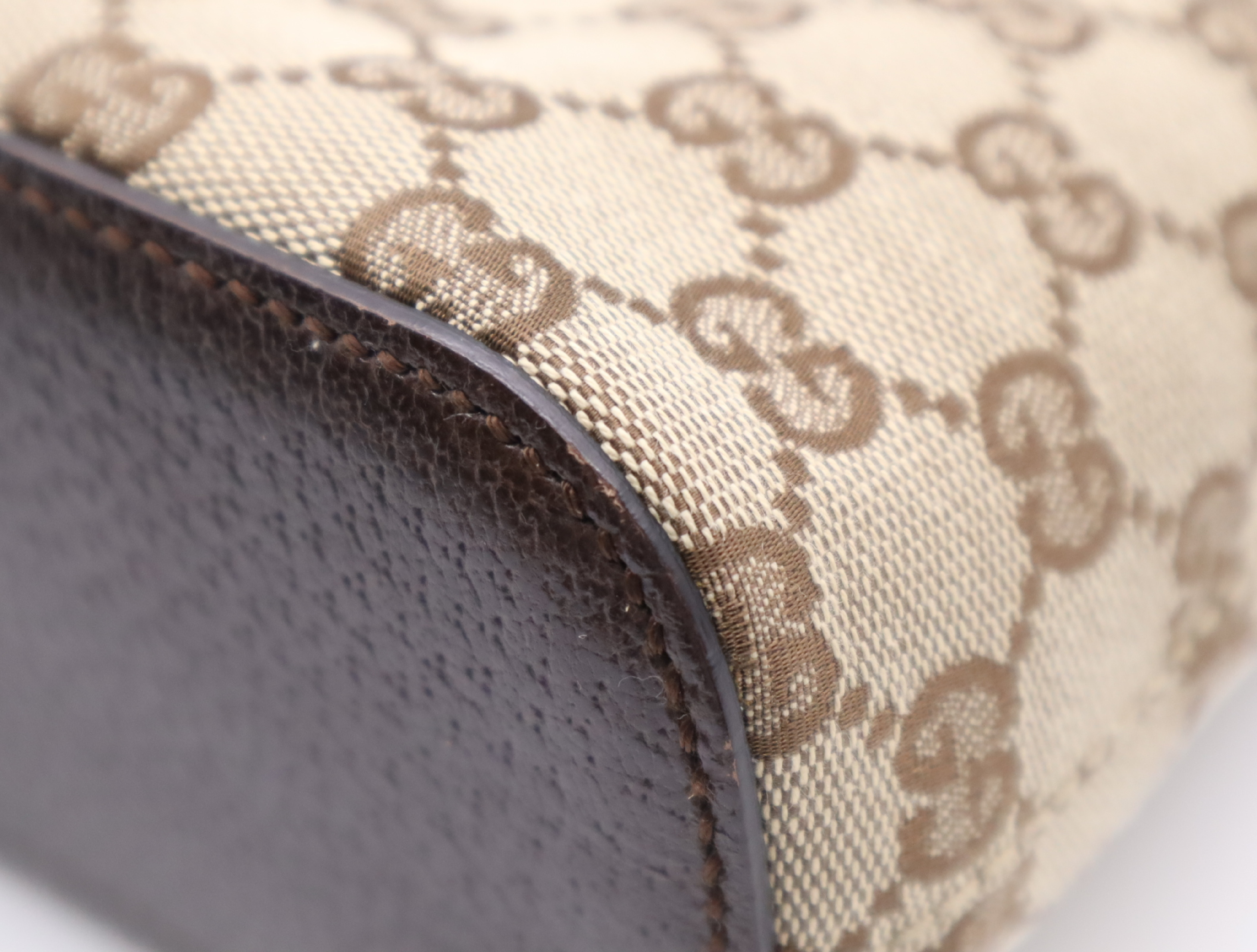 115002 GG Canvas One-Shoulder Bag, Beige/Brown, with Dust Bag. — view 7