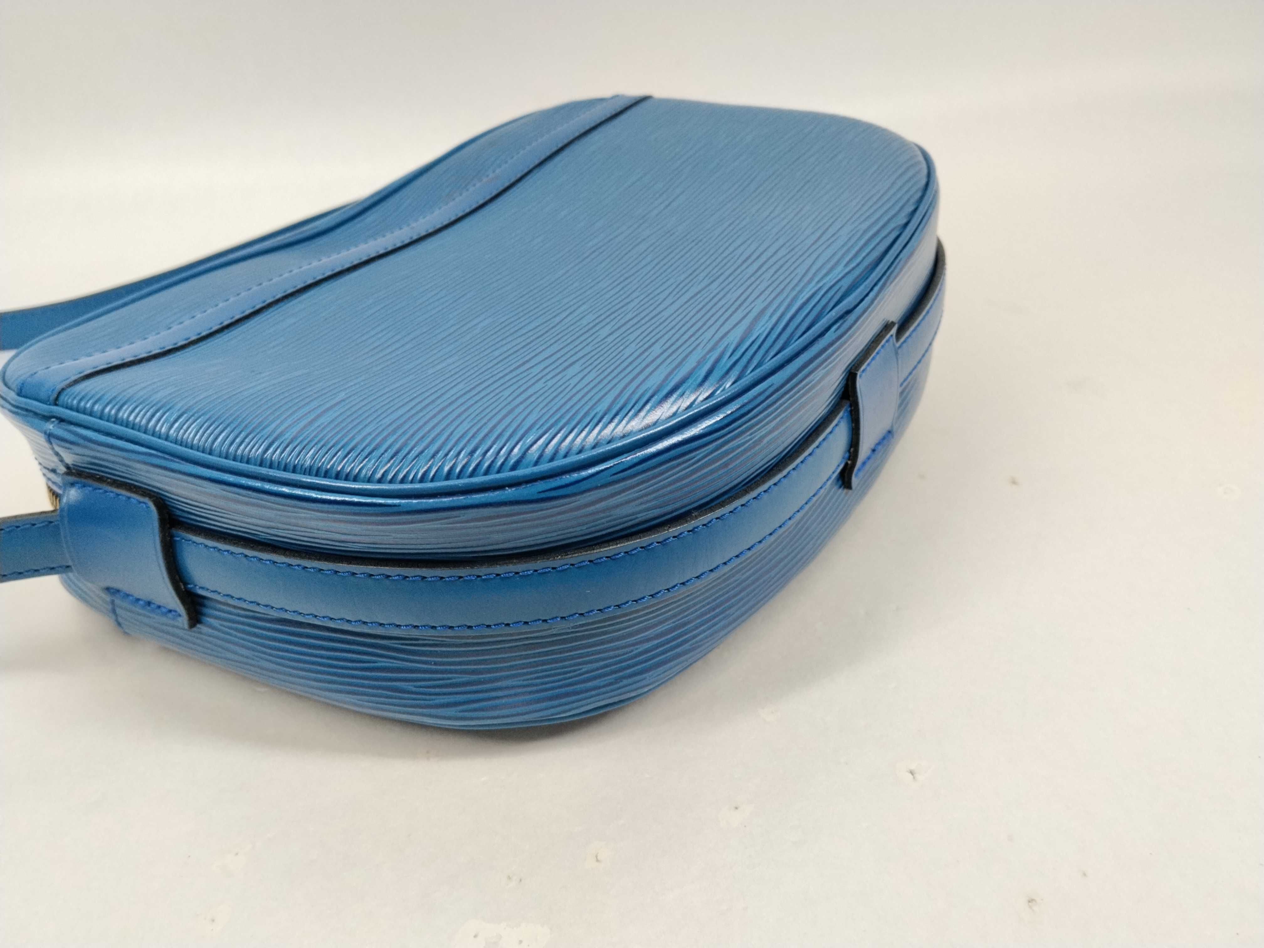 Epi Jeune Fille 25 Shoulder Bag — view 4