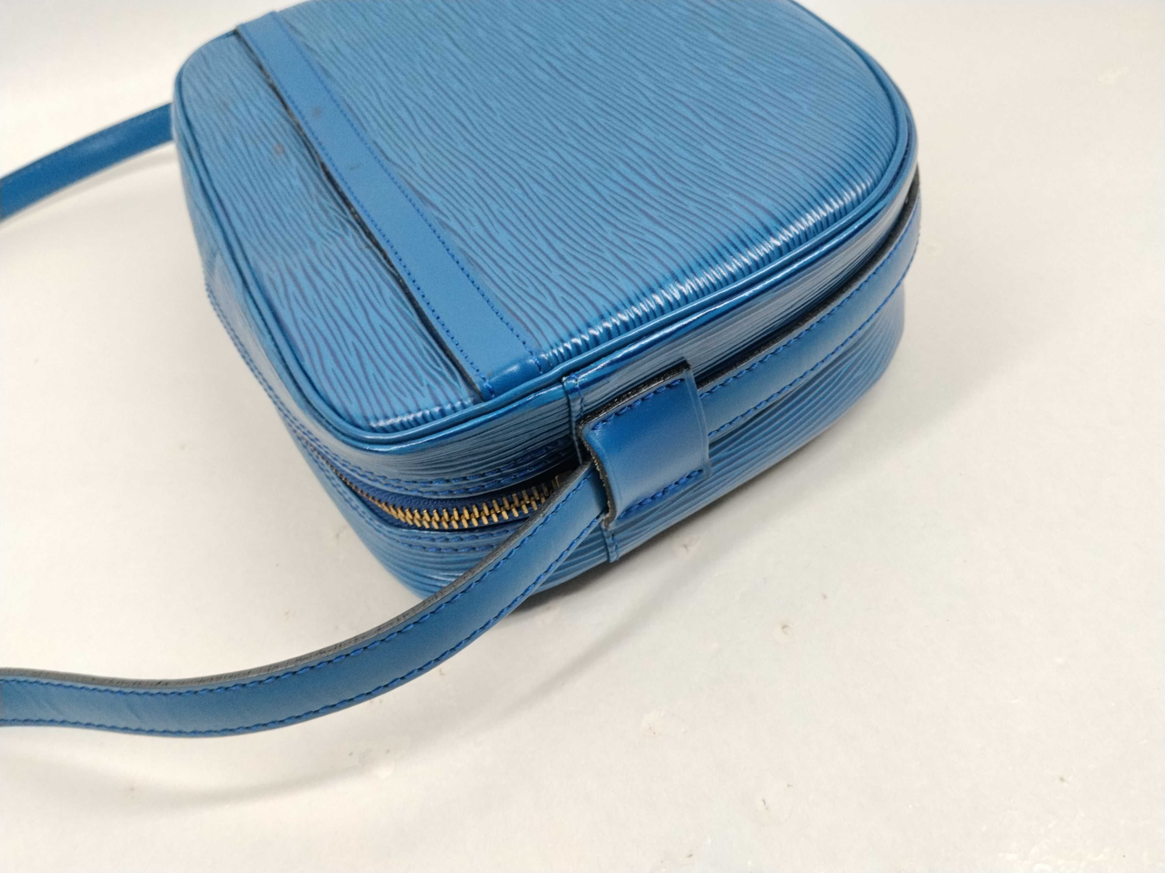 Epi Jeune Fille 25 Shoulder Bag — view 5
