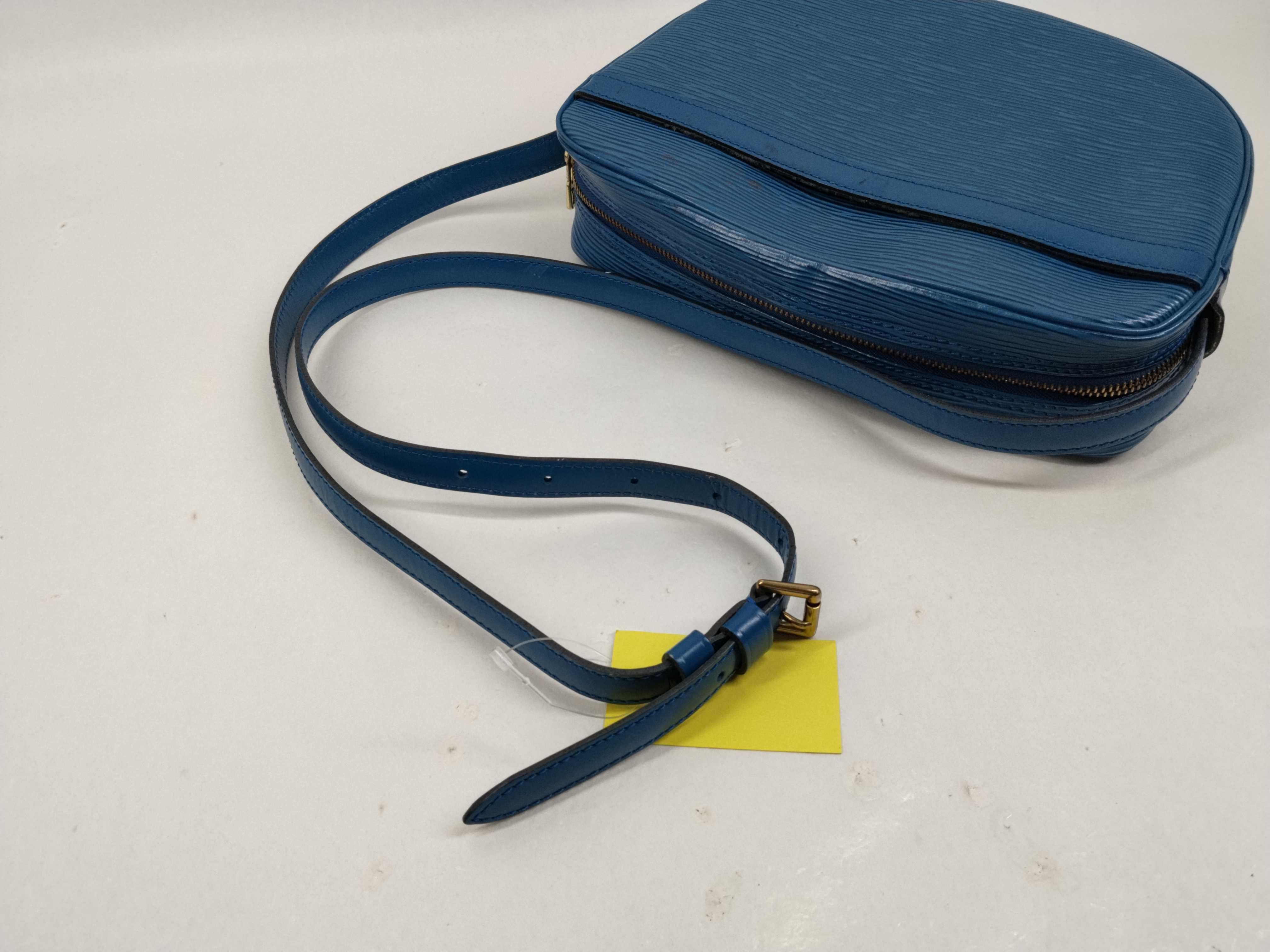 Epi Jeune Fille 25 Shoulder Bag — view 6