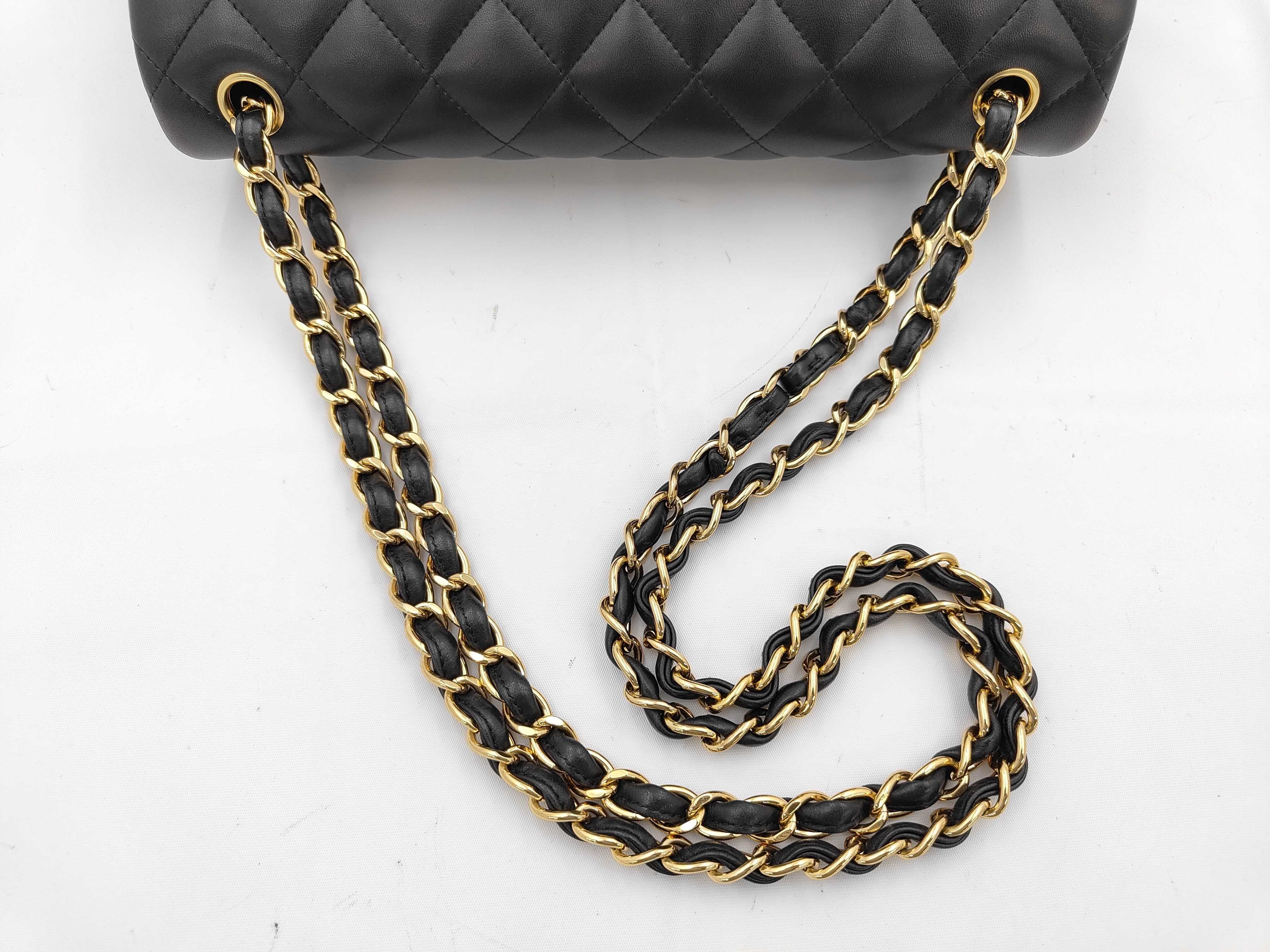 Matelassé 30 Chain Shoulder Bag, Double Flap, Lambskin, Black — view 3