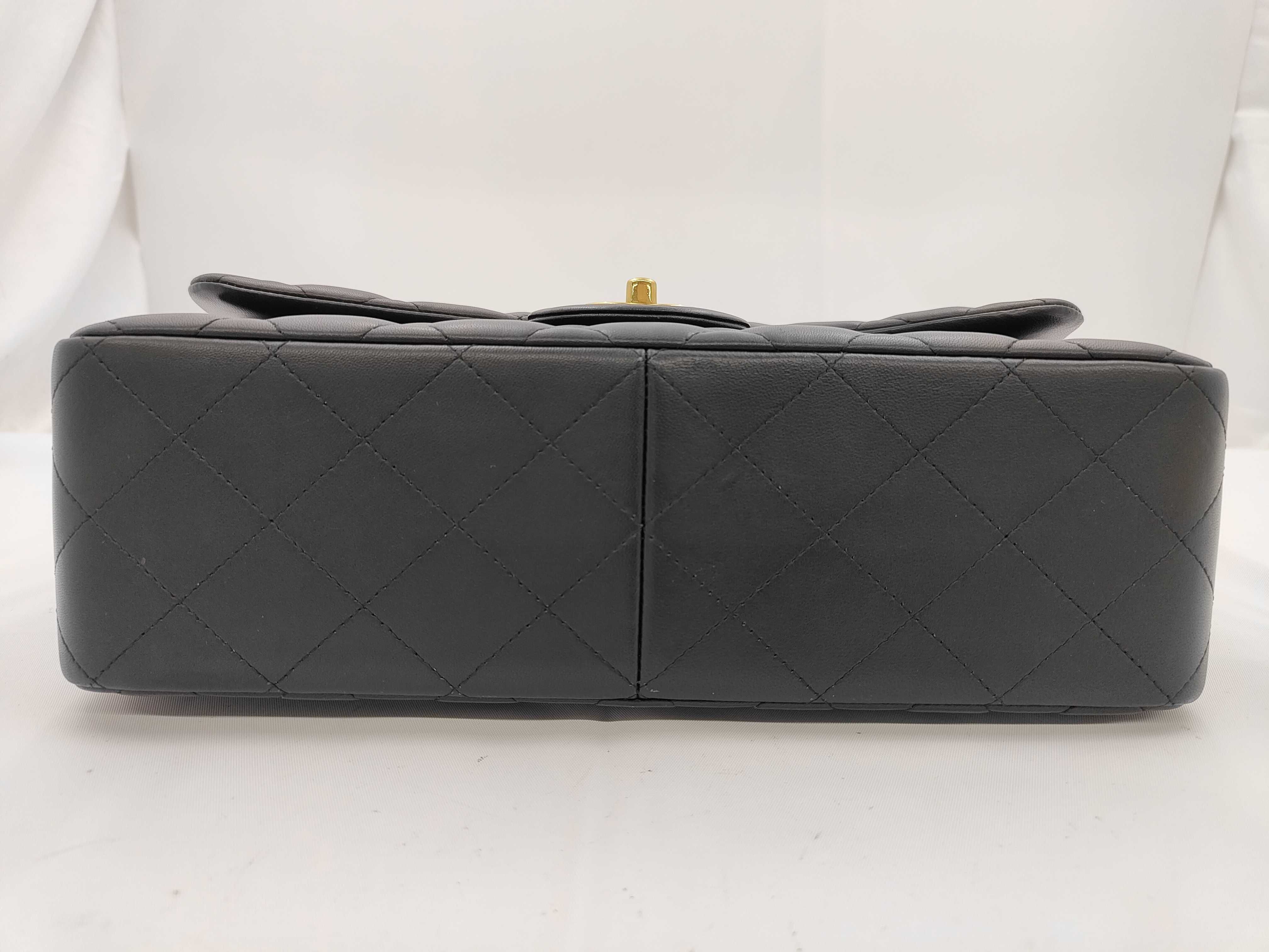 Matelassé 30 Chain Shoulder Bag, Double Flap, Lambskin, Black — view 5