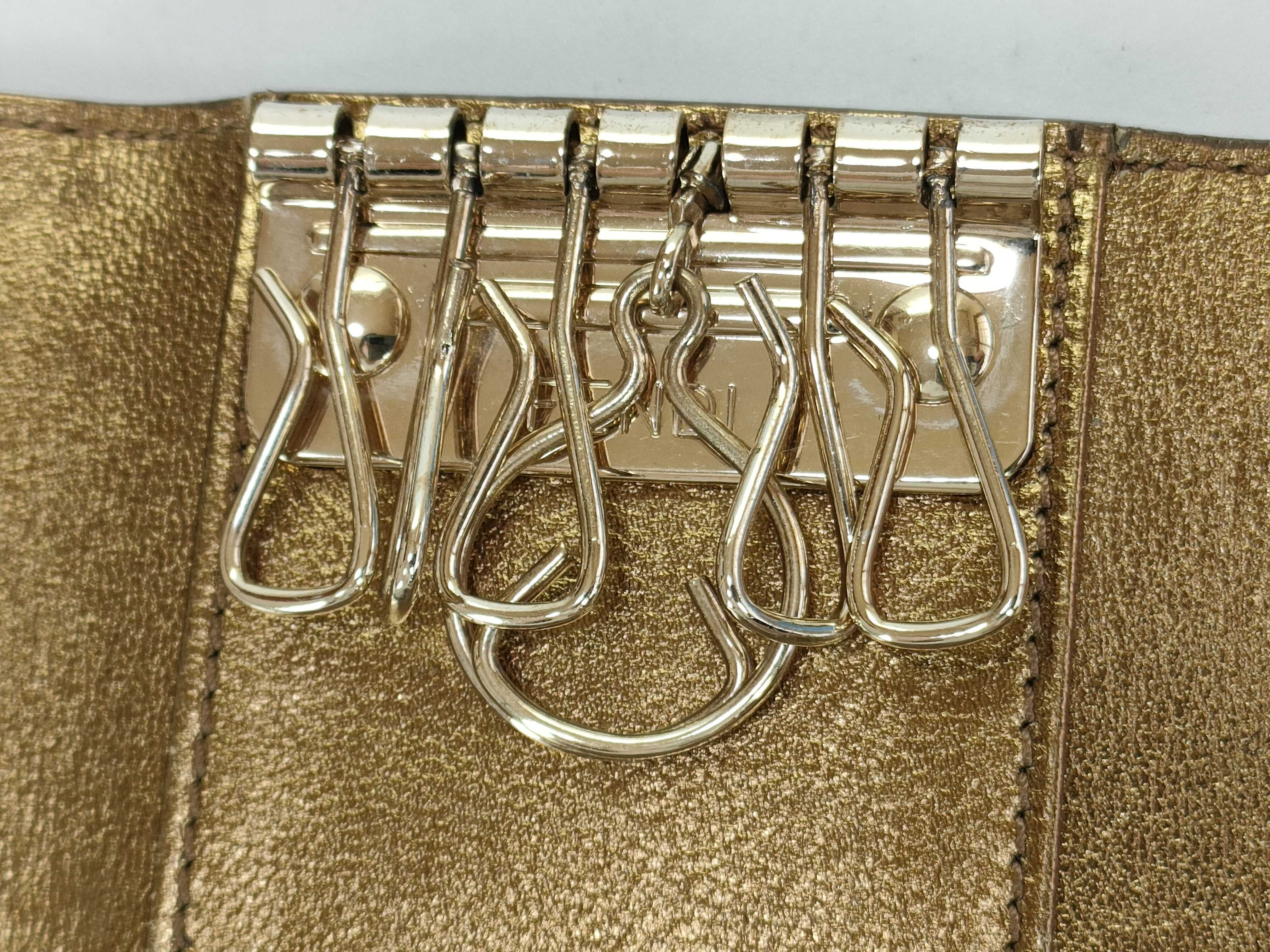 6-Key Case 8AP079 Key Case — view 11