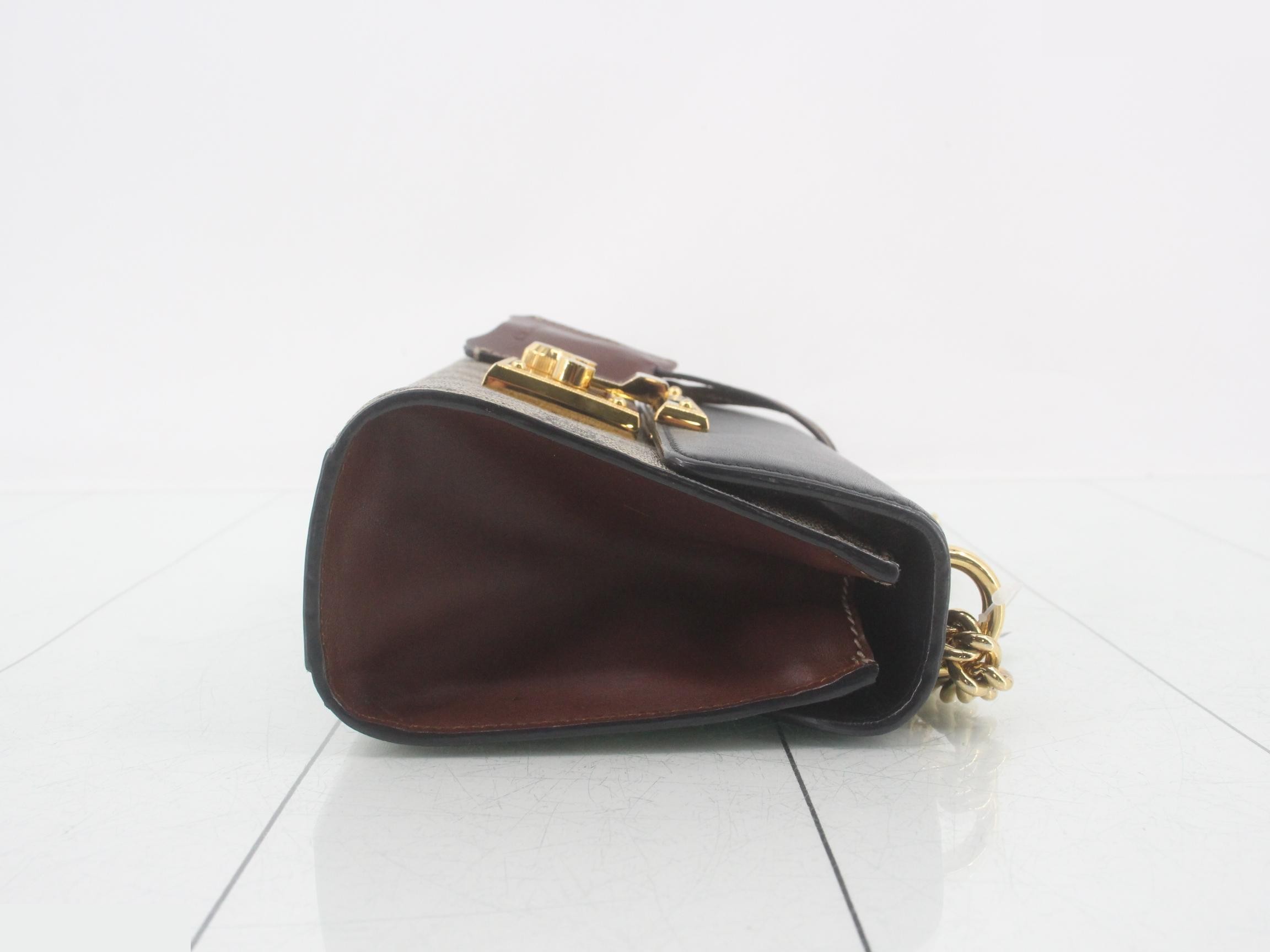 GG Supreme Leather Padlock Chain Shoulder Bag — view 3