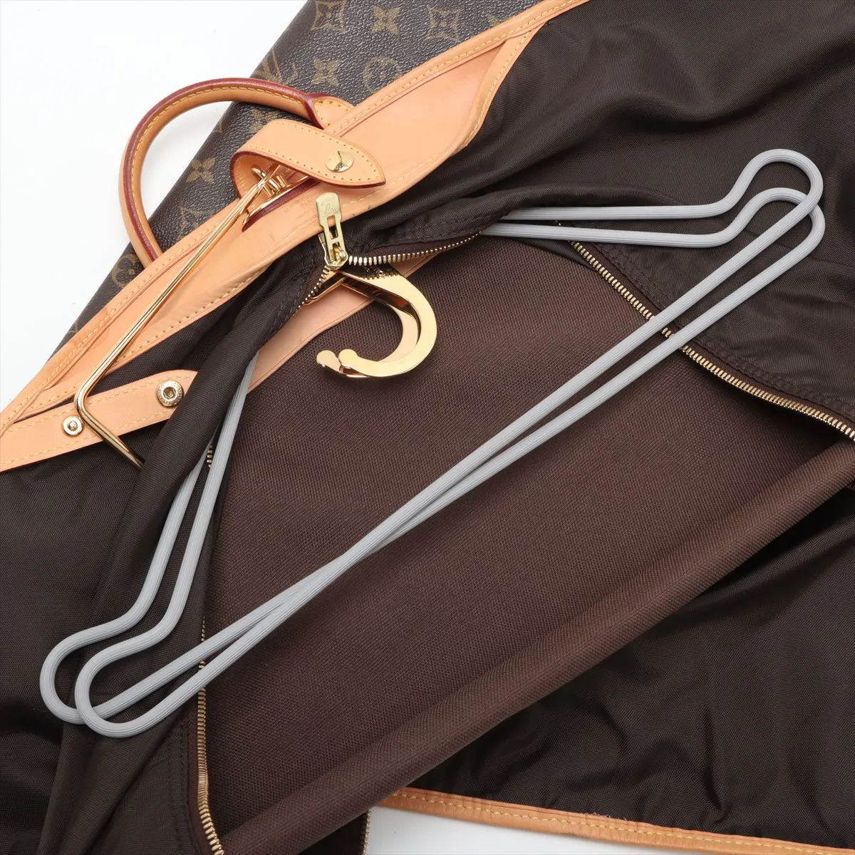 Monogram Us Porte Habits Garment Case M23400 SP0013 Brown with initials and 2 hangers. — view 9