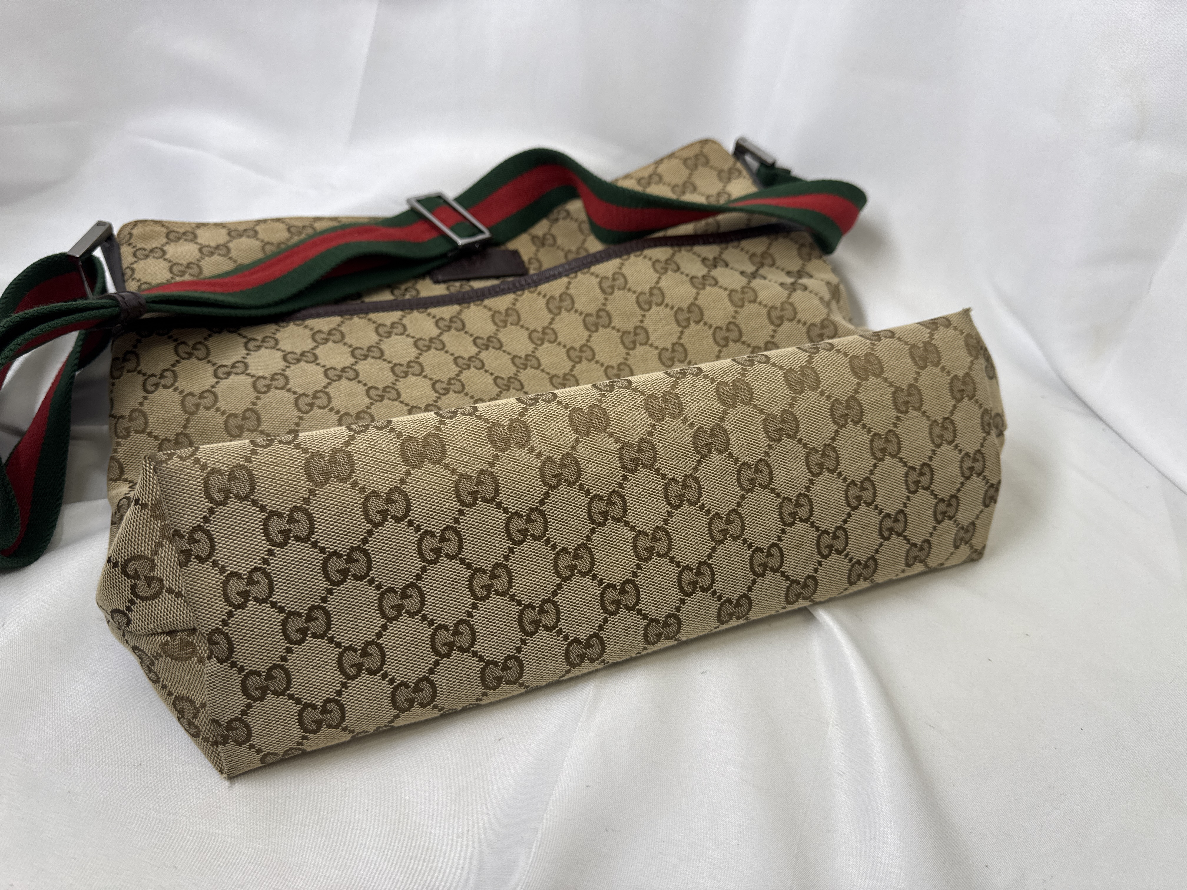 Sherry Line Shoulder Bag — view 3