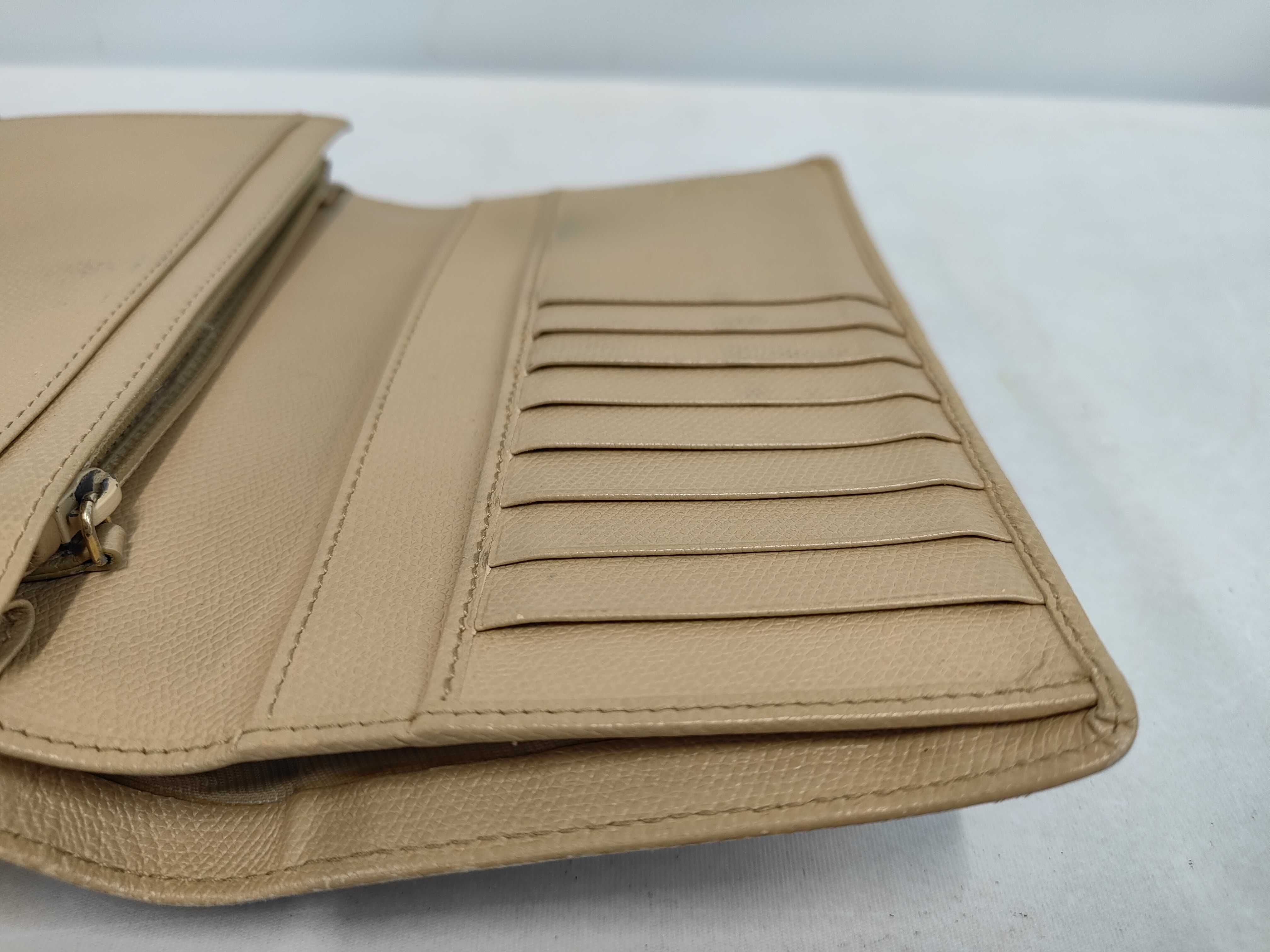 Calfskin Coco Mark Long Wallet (Serial Number 10) — view 9