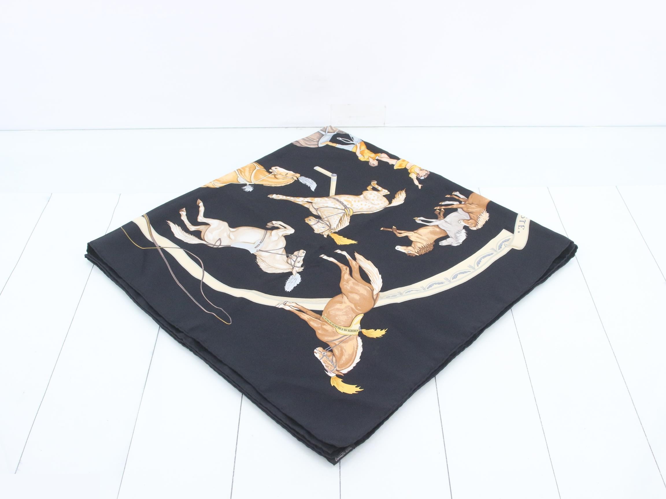 Carré 90 On Stage Silk Scarf — view 2