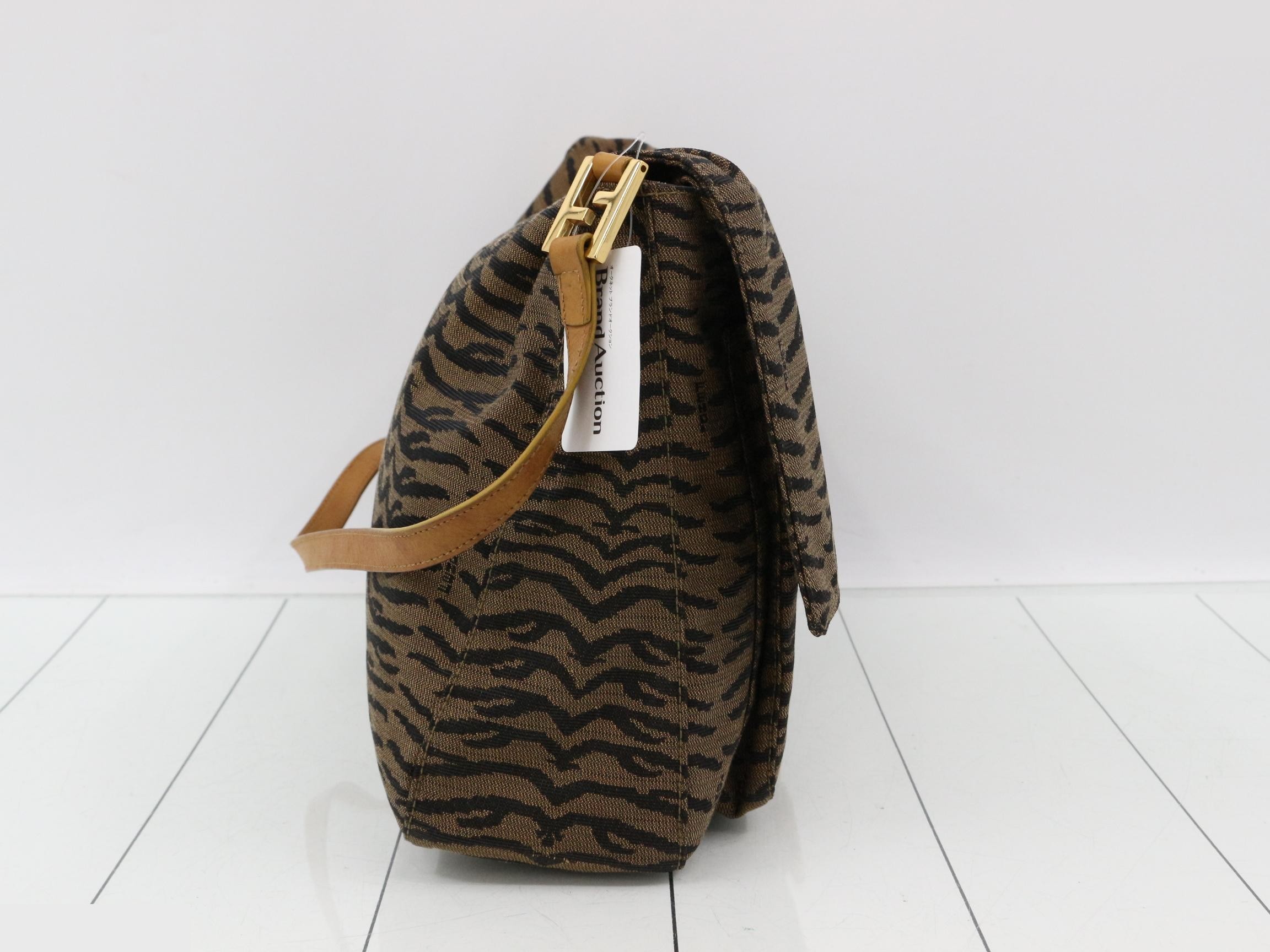 Zebra Canvas One-Shoulder Bag, Brown — view 4