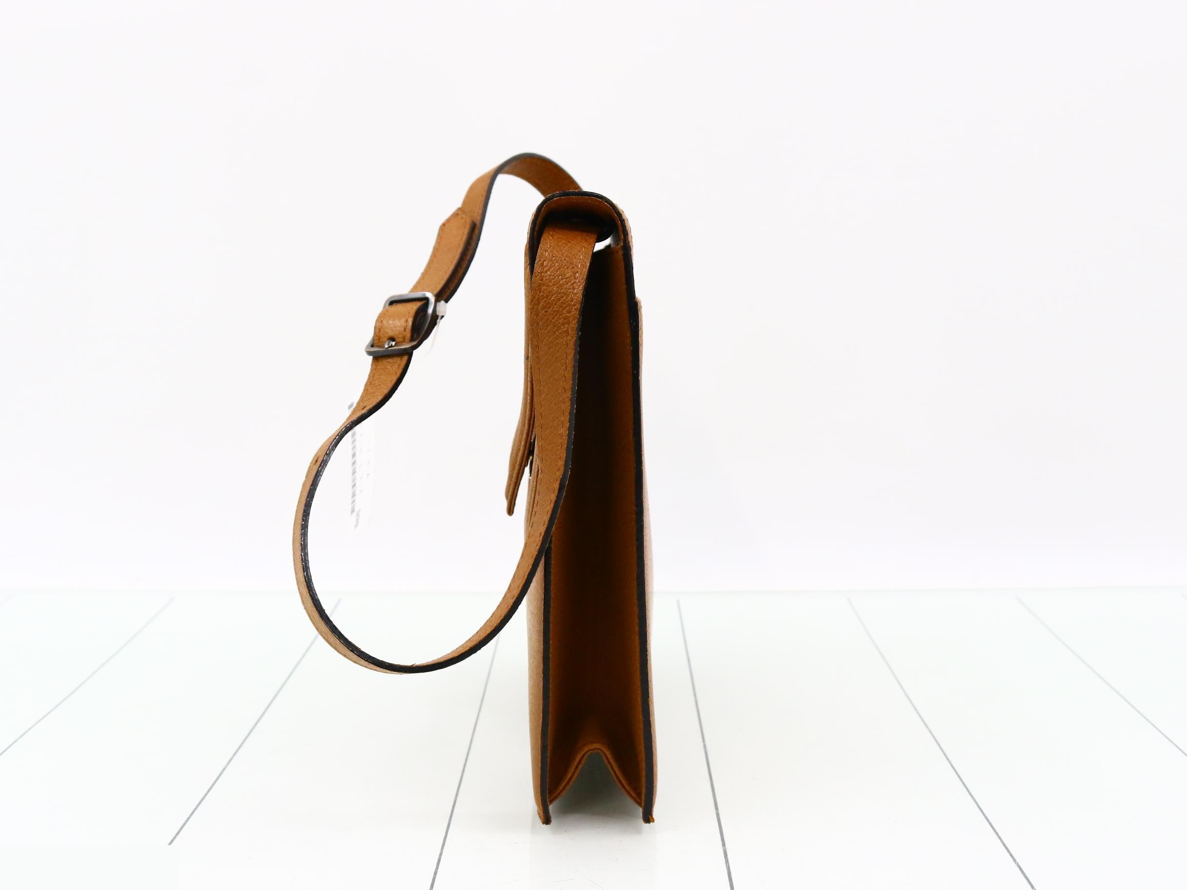 Y-line one-shoulder bag with dust bag — view 3