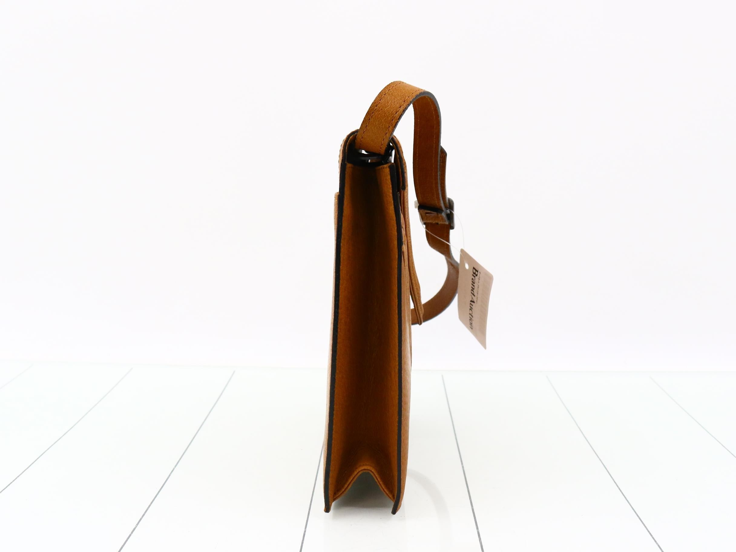 Y-line one-shoulder bag with dust bag — view 4