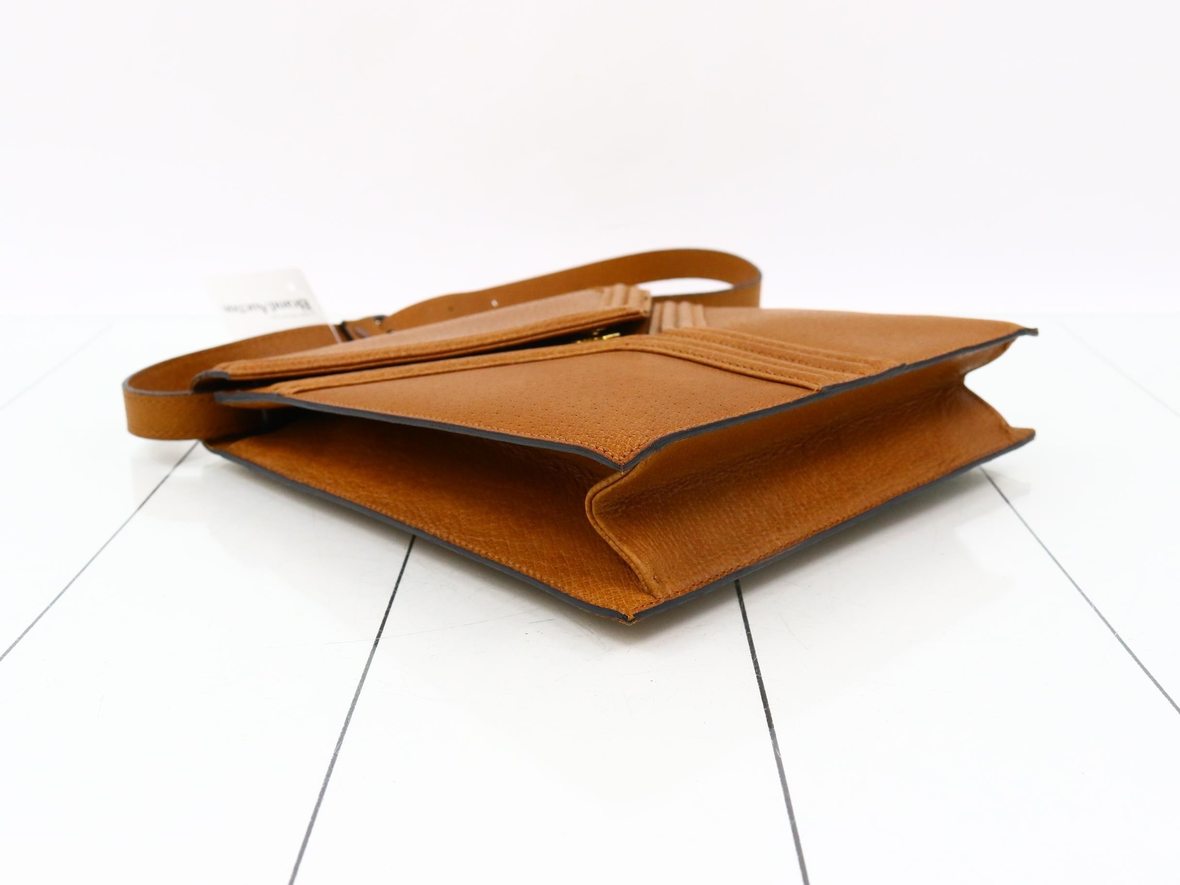 Y-line one-shoulder bag with dust bag — view 5