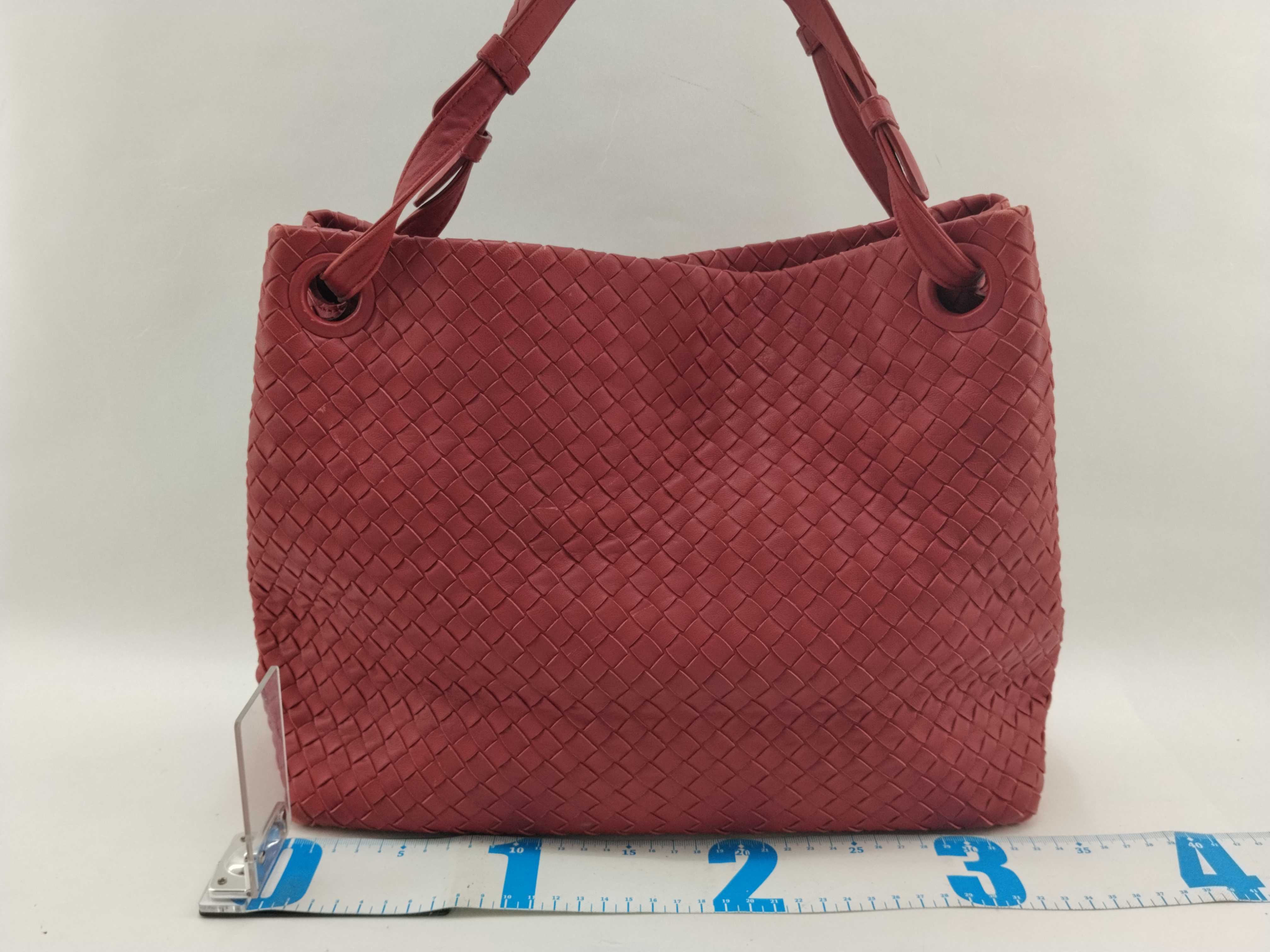 Intrecciato Small Garda Bag Red Handbag — view 2