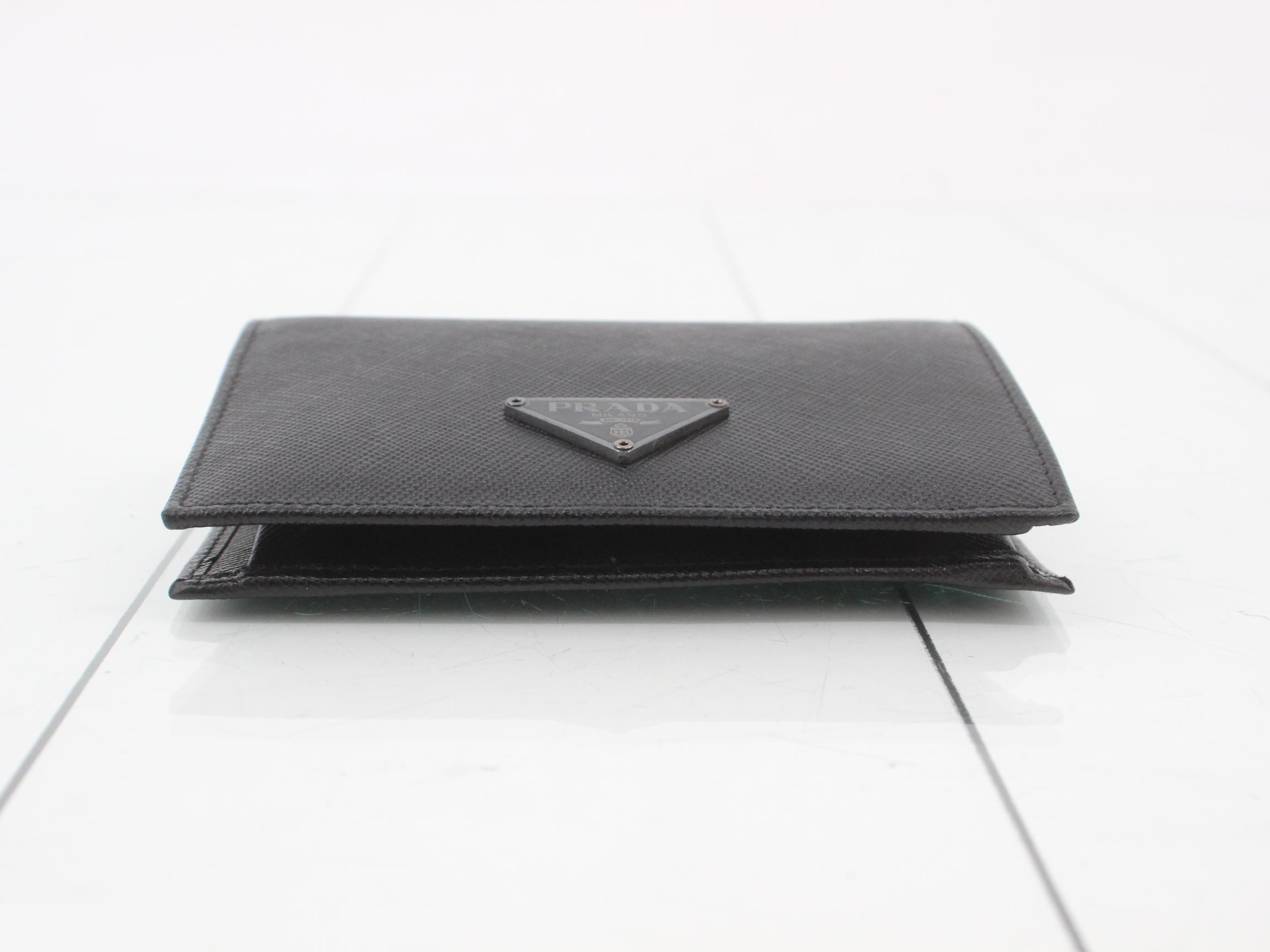 Other lines: Bags and Wallets — view 3