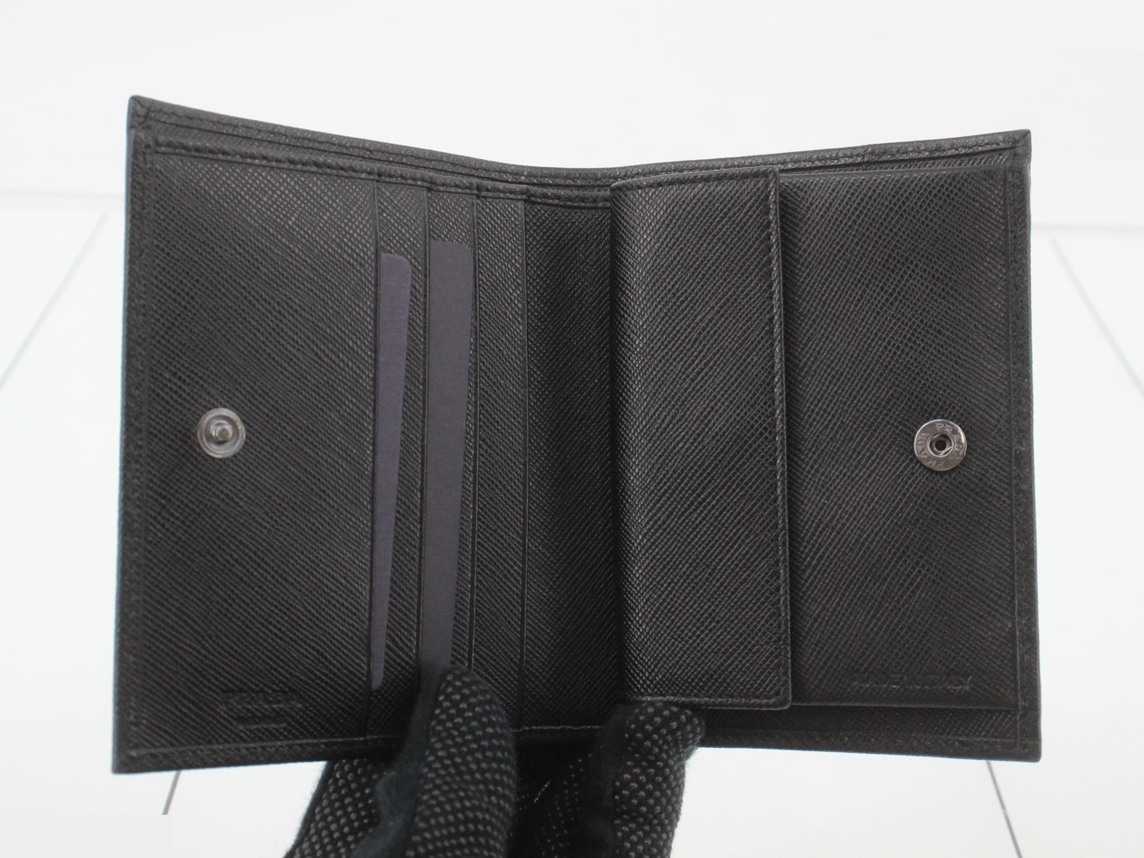 Other lines: Bags and Wallets — view 4