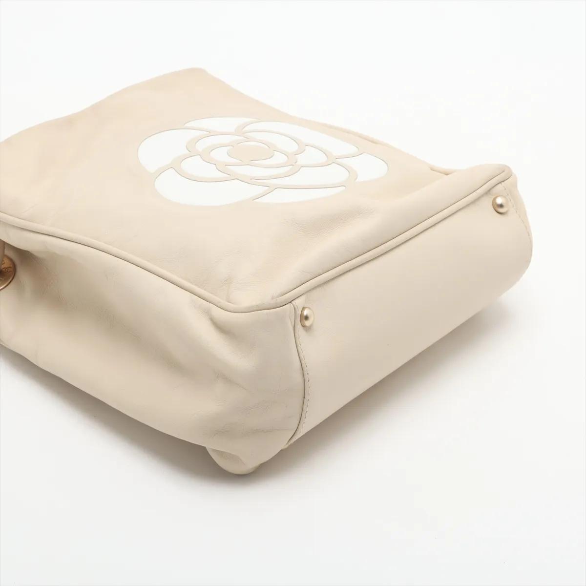 Camellia Lambskin Tote Bag Beige Gold Hardware 7984149 No. 7 — view 4