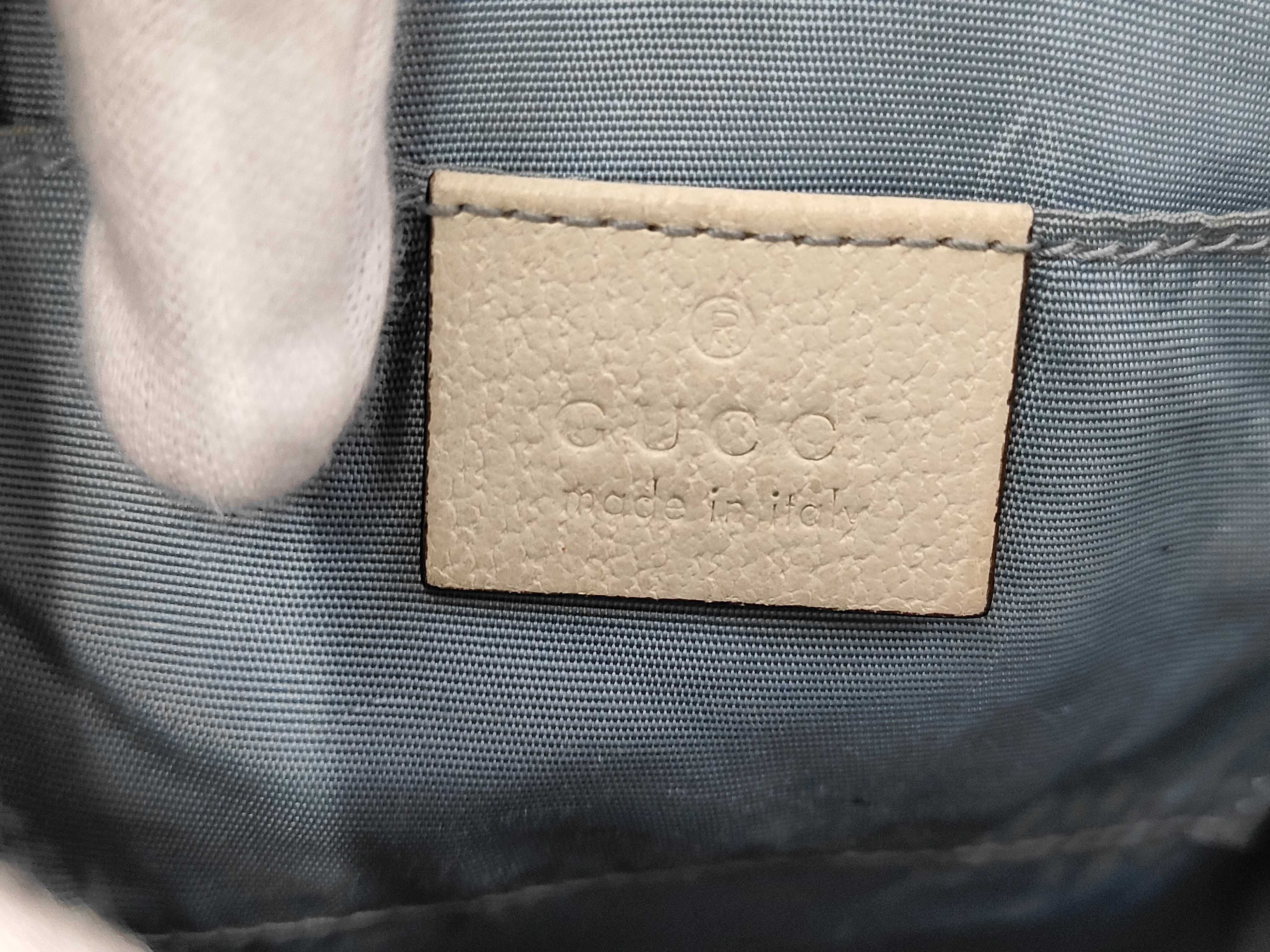 Padlock Shoulder Bag — view 9