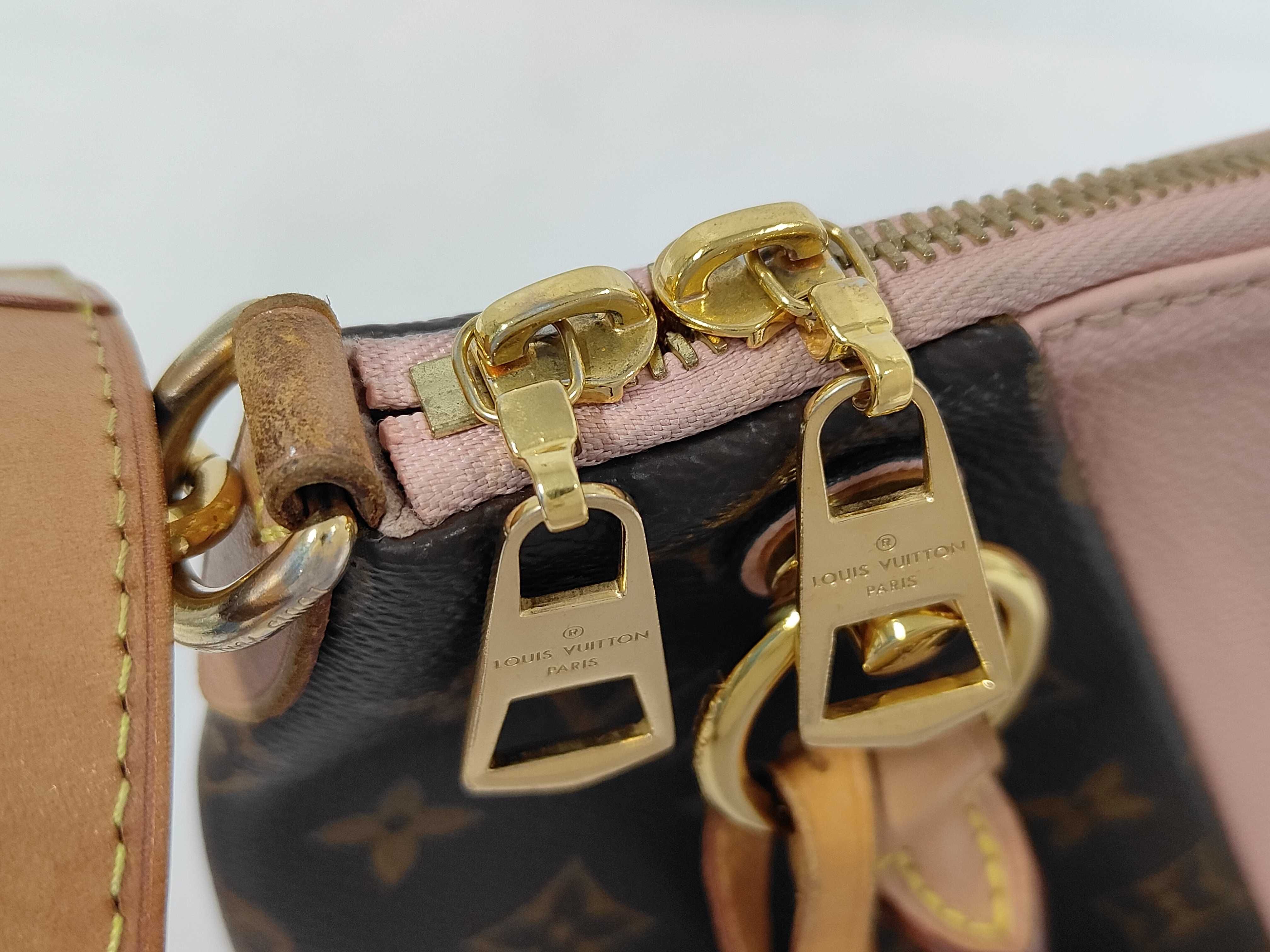 Monogram Louis Vuitton Monogram M43967 V Tote BB FL2230 Strap Name Tag Handbag — view 8