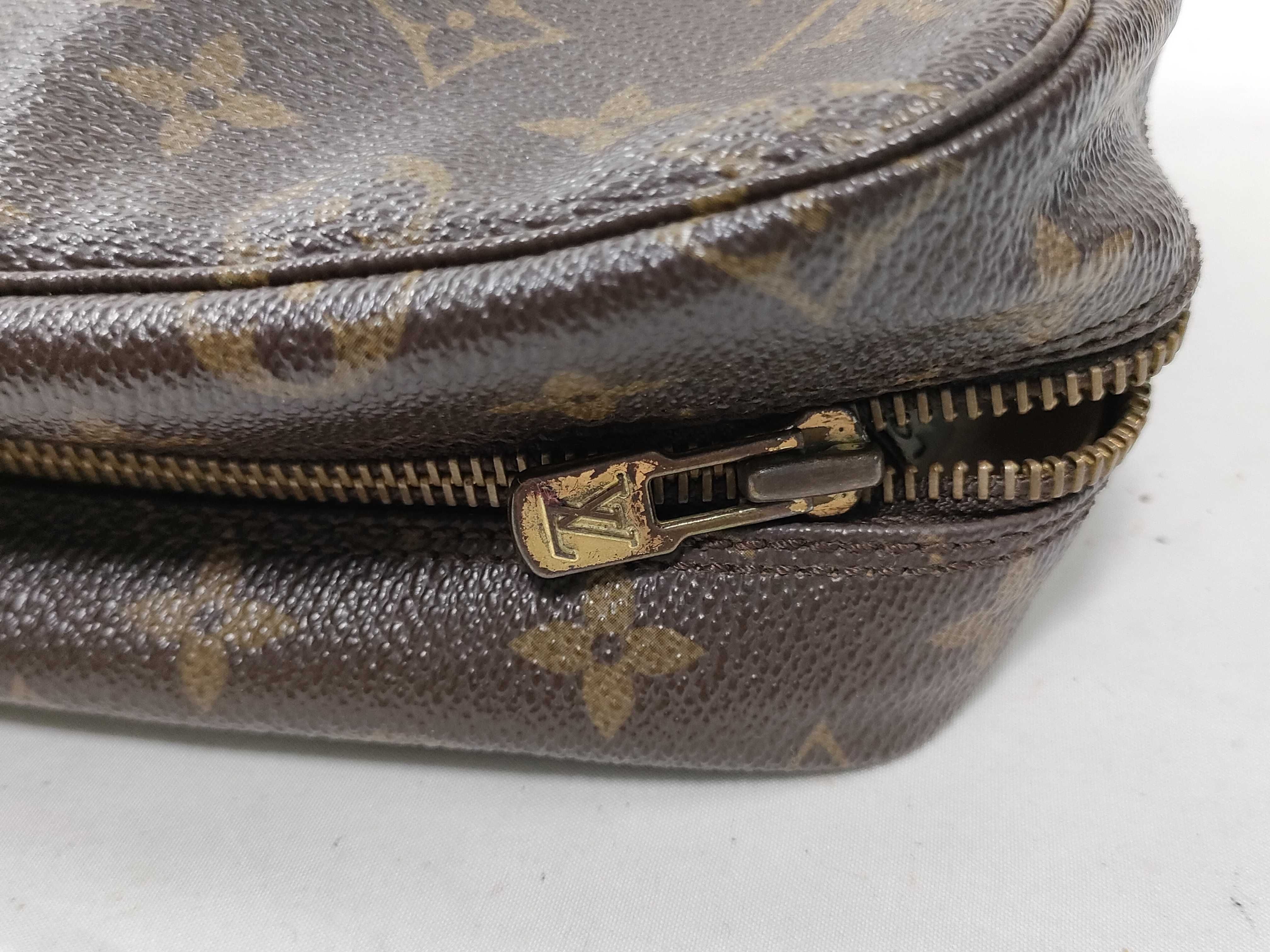 Monogram Louis Vuitton Trousse Toilette 28 Second Bag — view 5