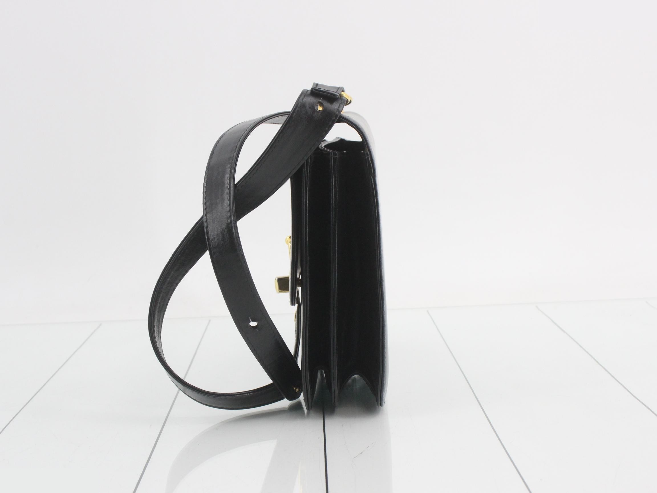 Vintage Leather Shoulder Bag — view 3