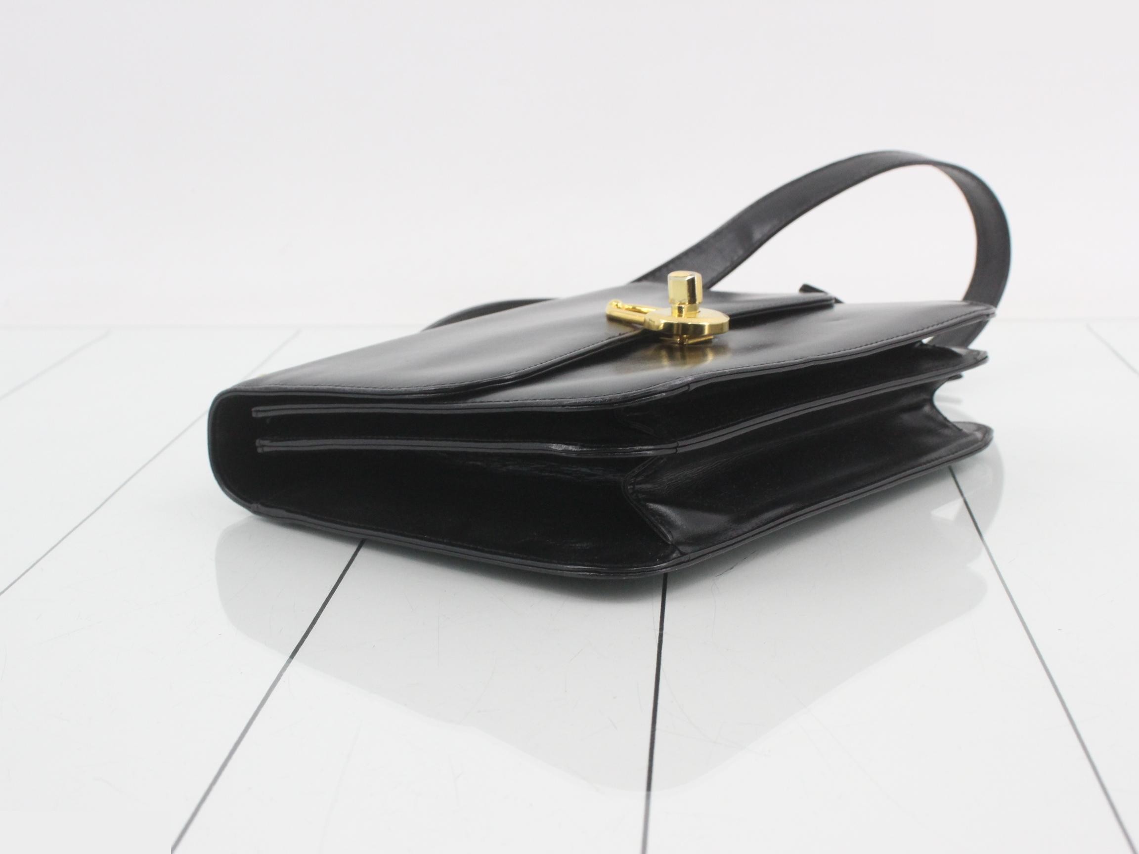 Vintage Leather Shoulder Bag — view 5