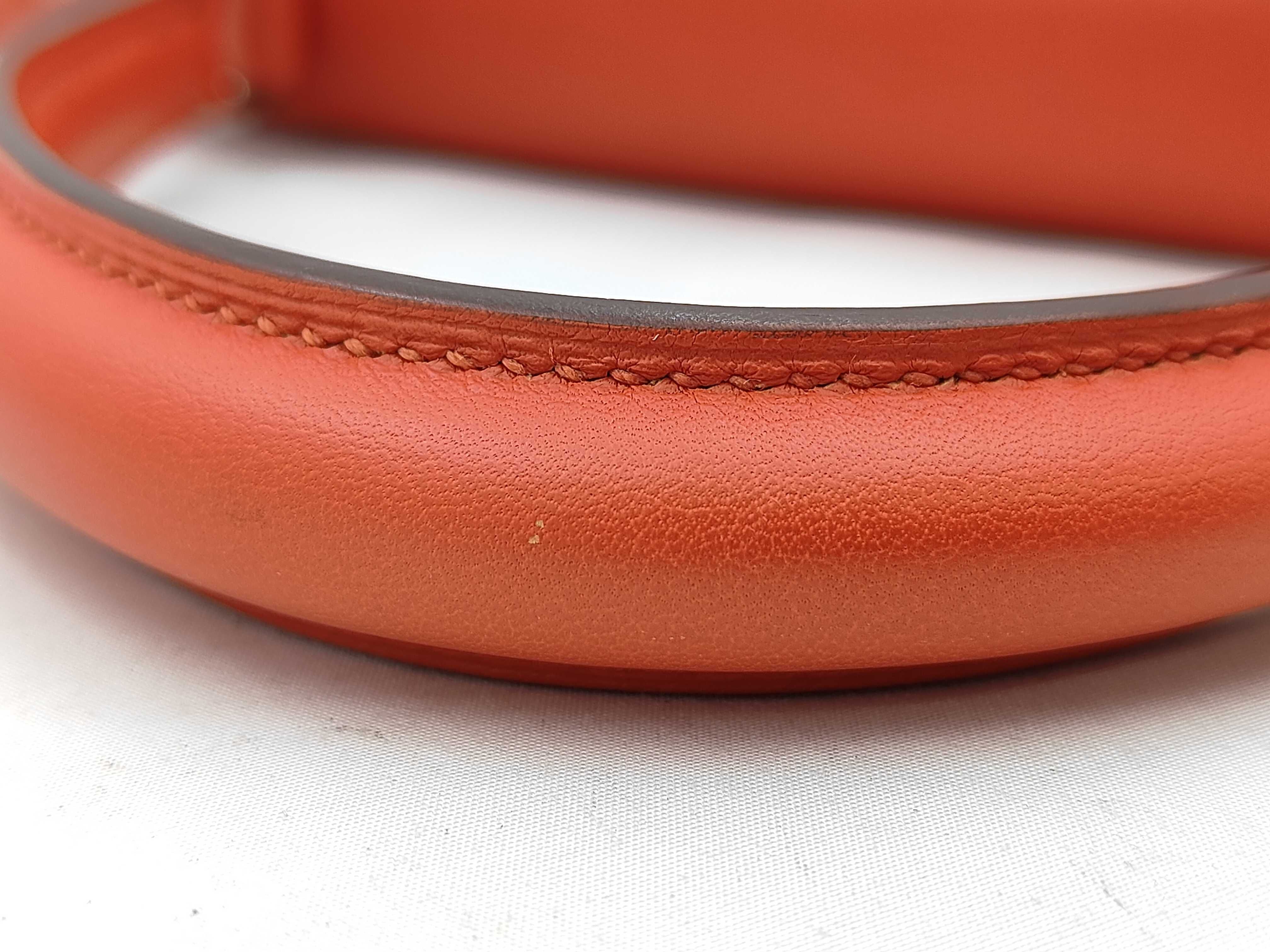 Kelly 25 Swift Orange Silver Hardware T Stamp Handbag — view 4