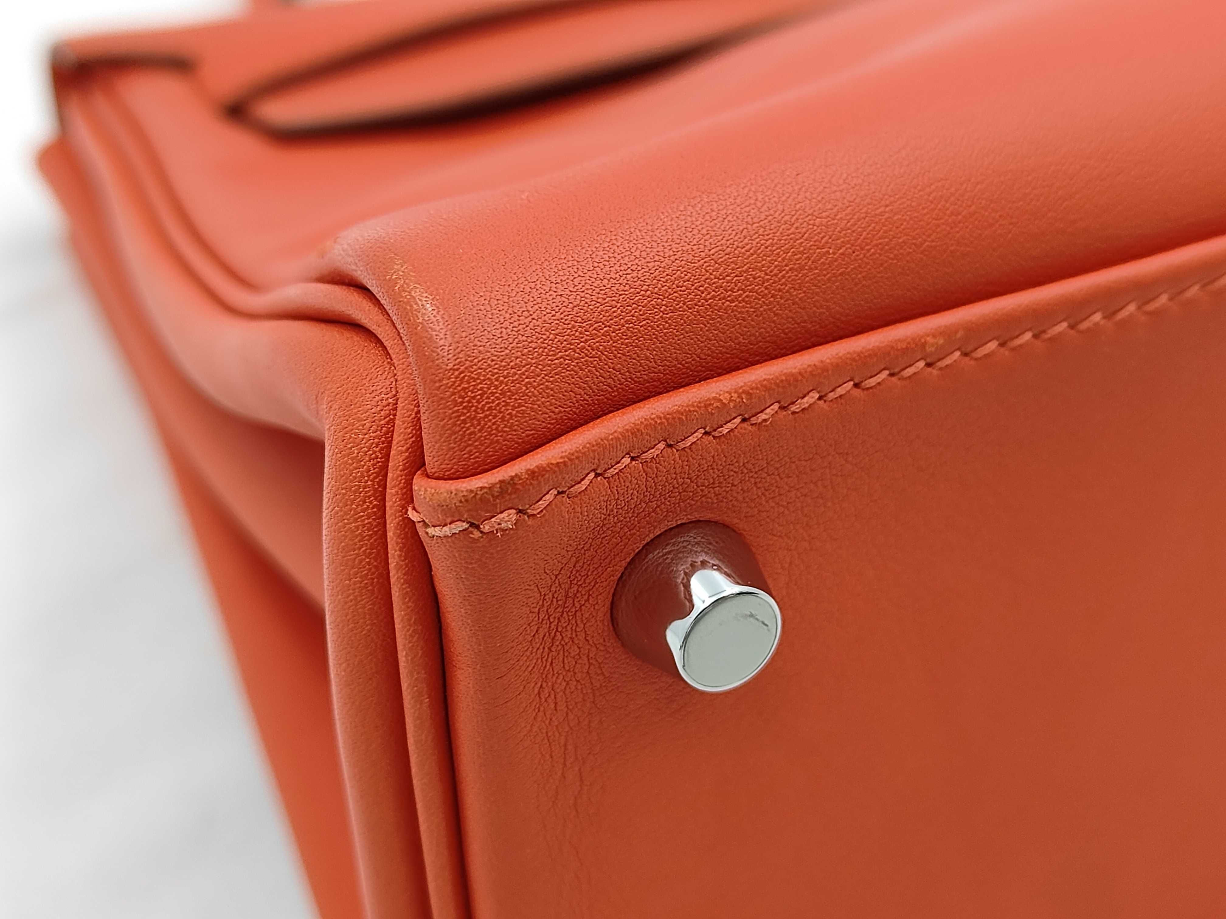 Kelly 25 Swift Orange Silver Hardware T Stamp Handbag — view 6