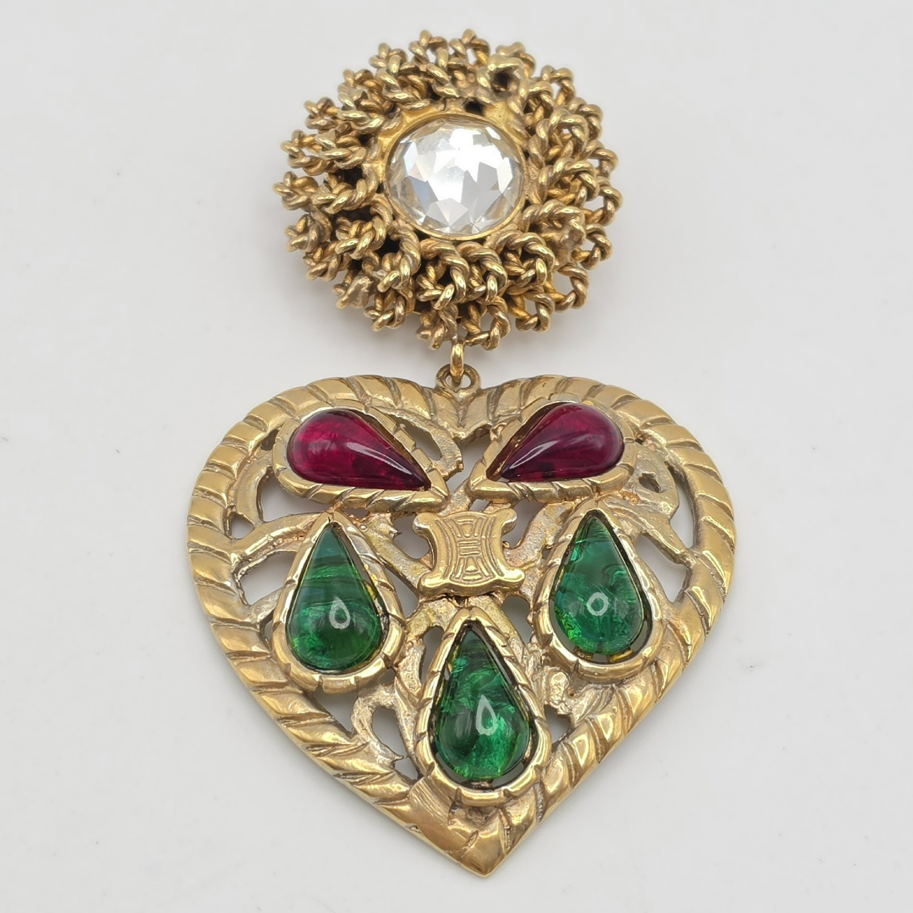brooch