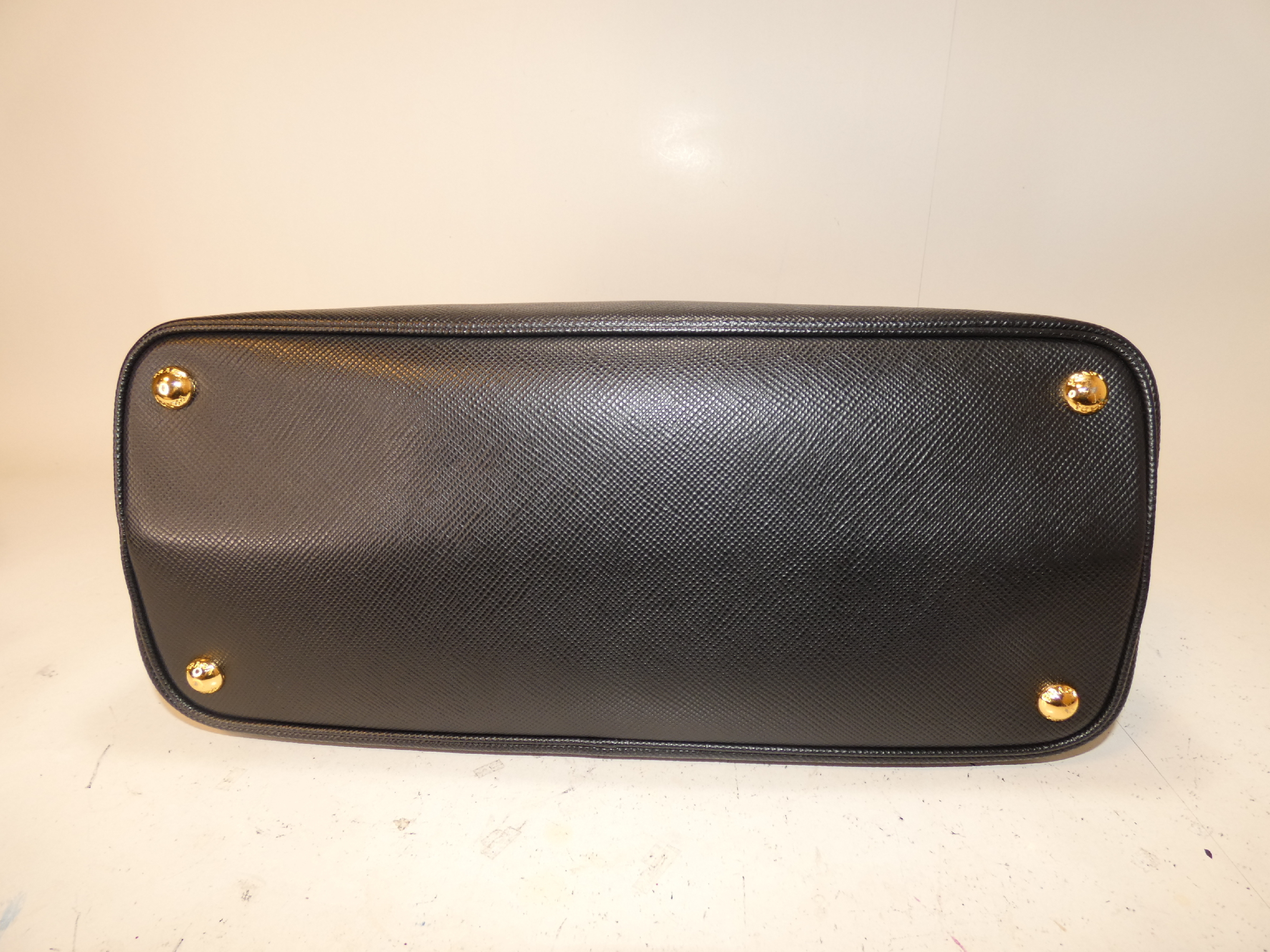 Saffiano Front Logo Black Hand Tote Bag — view 5