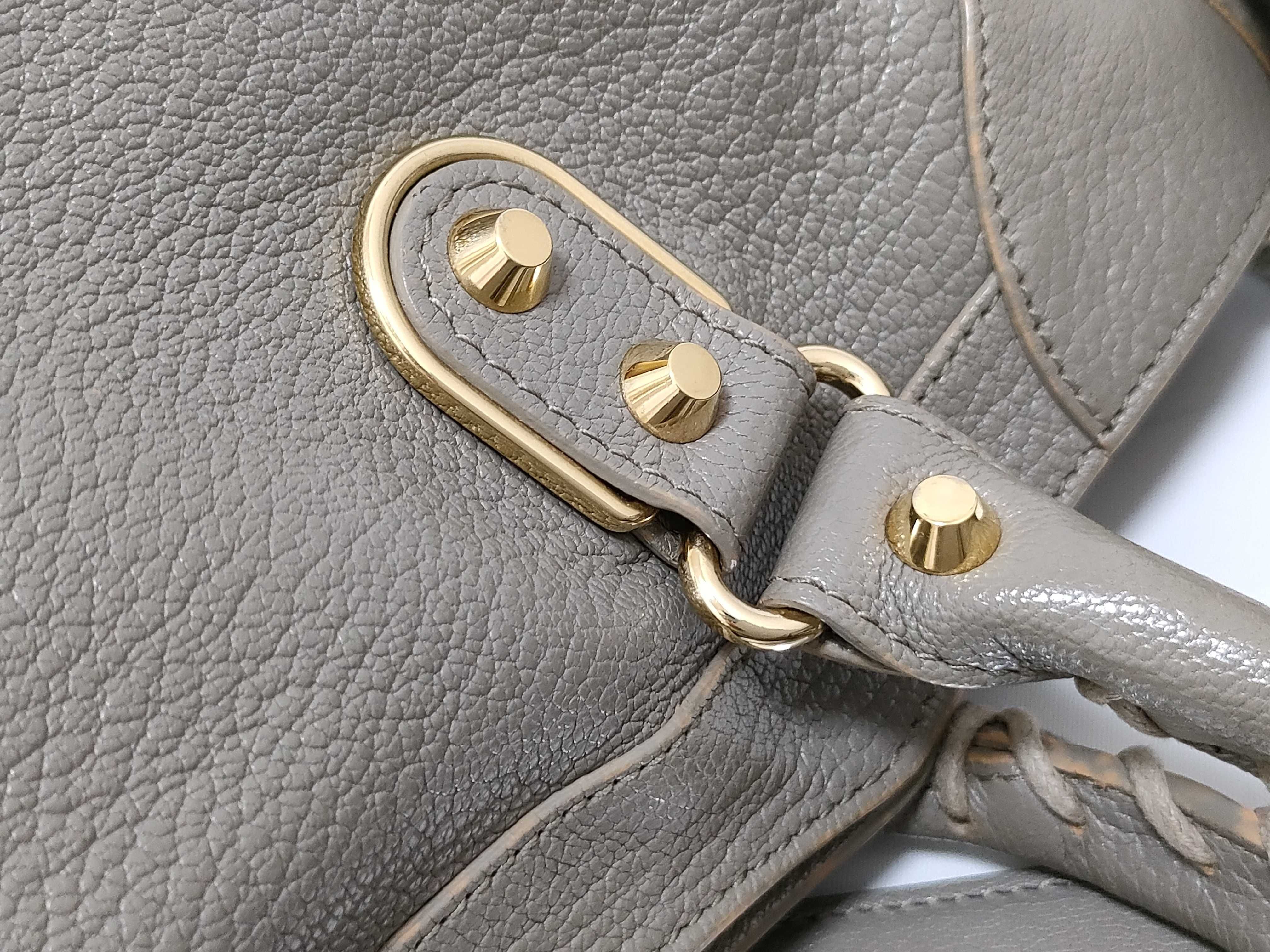 The City SG - Metallic Edge City Leather 2-Way Handbag Grey 505984 Shoulder Bag — view 5